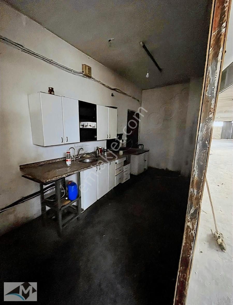 Bağcılarda İstoça Yakın 1000m2 Üst Kat Her İşe Uygun - Görsel 23