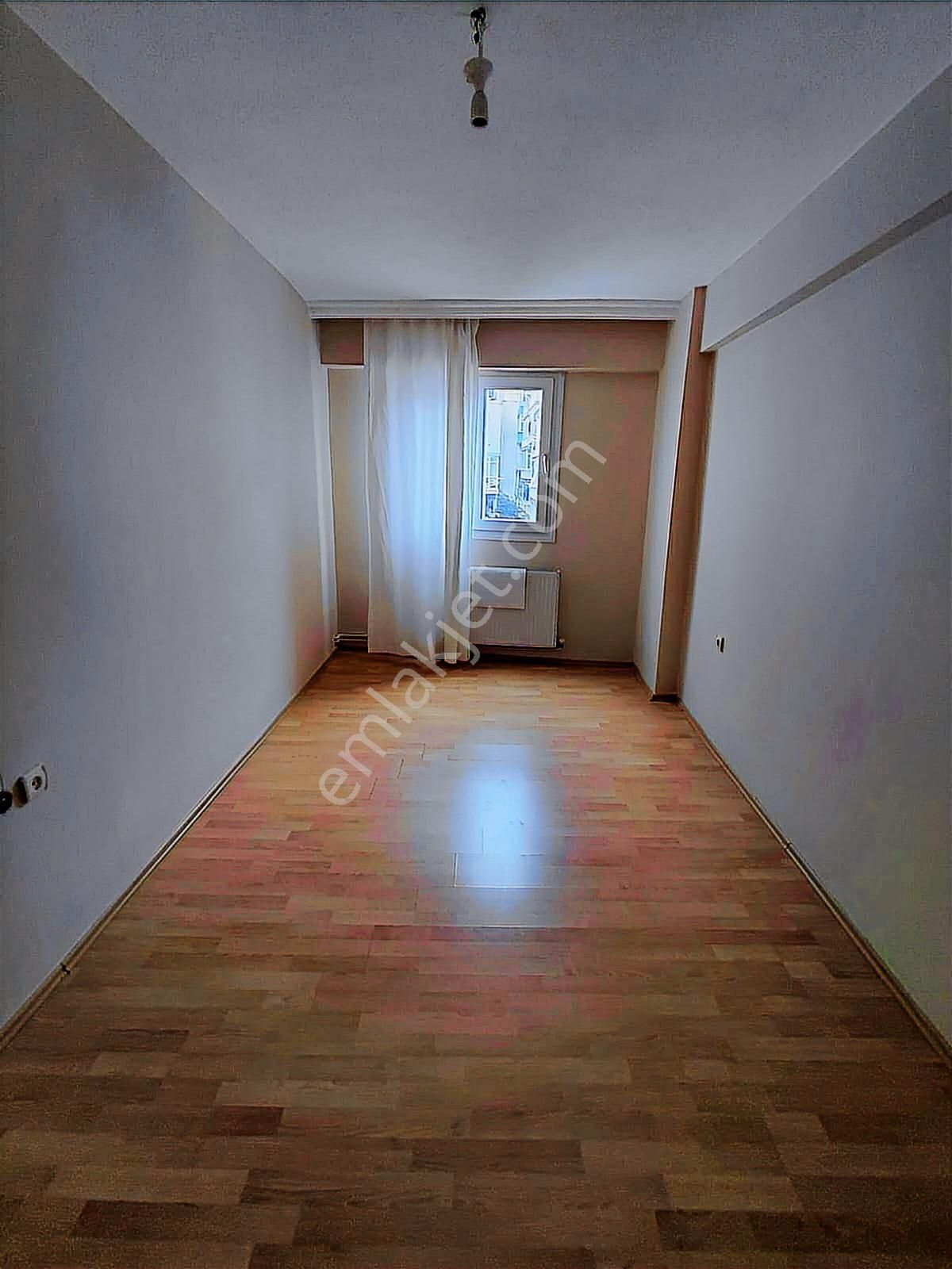 Zaimağa Caddesinde 2+1 Doğalgazlı Asansörlü - Görsel 24