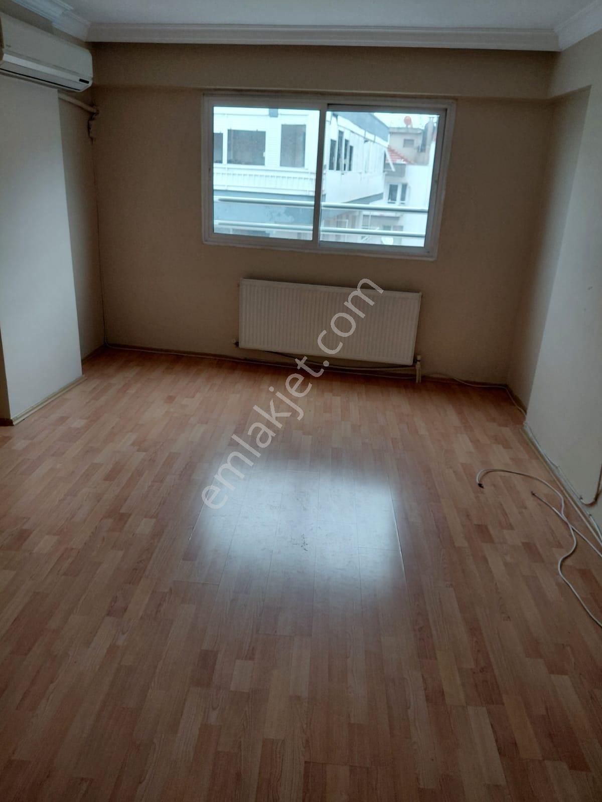 Zaimağa Caddesinde 2+1 Doğalgazlı Asansörlü - Görsel 31