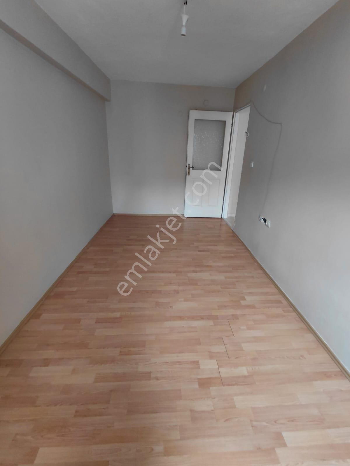 Zaimağa Caddesinde 2+1 Doğalgazlı Asansörlü - Görsel 5