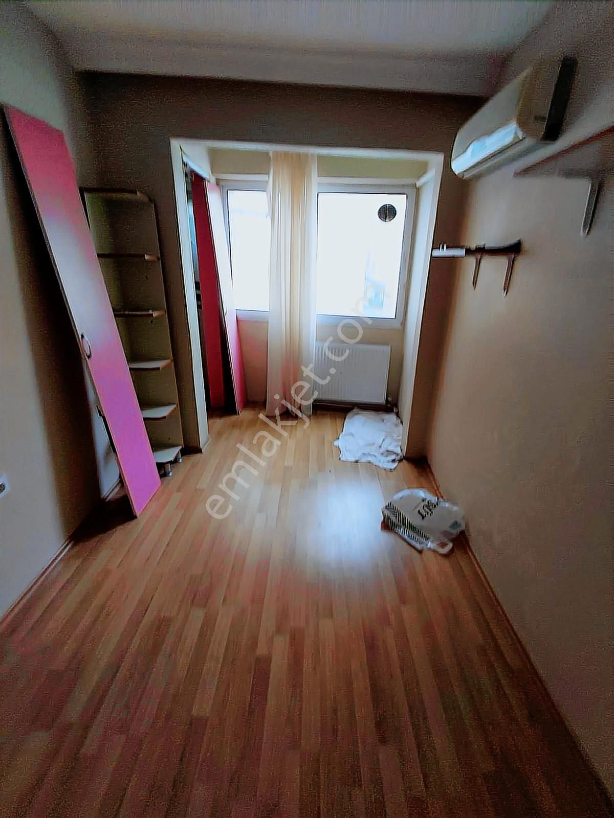 Zaimağa Caddesinde 2+1 Doğalgazlı Asansörlü - Görsel 12