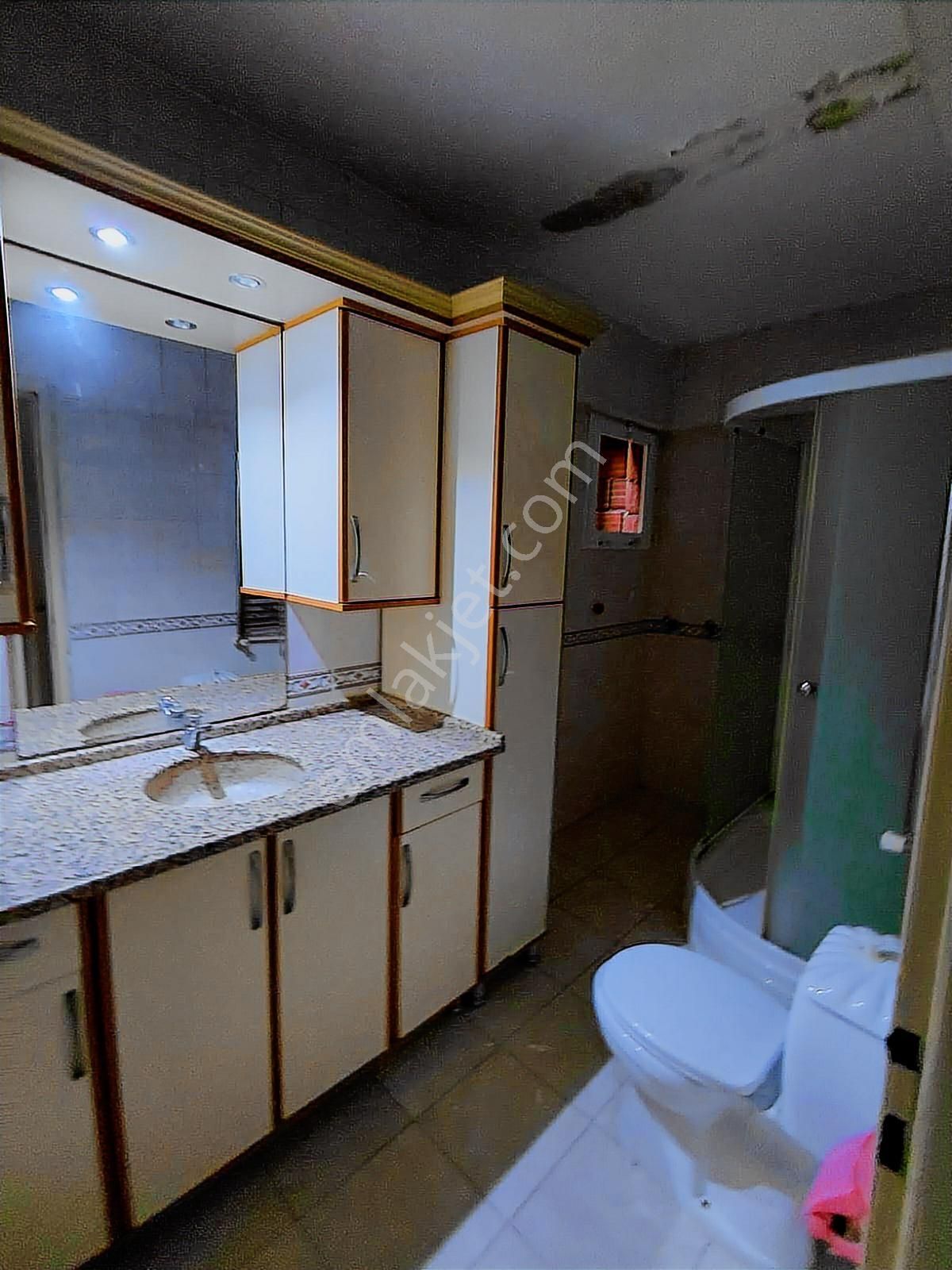 Zaimağa Caddesinde 2+1 Doğalgazlı Asansörlü - Görsel 2