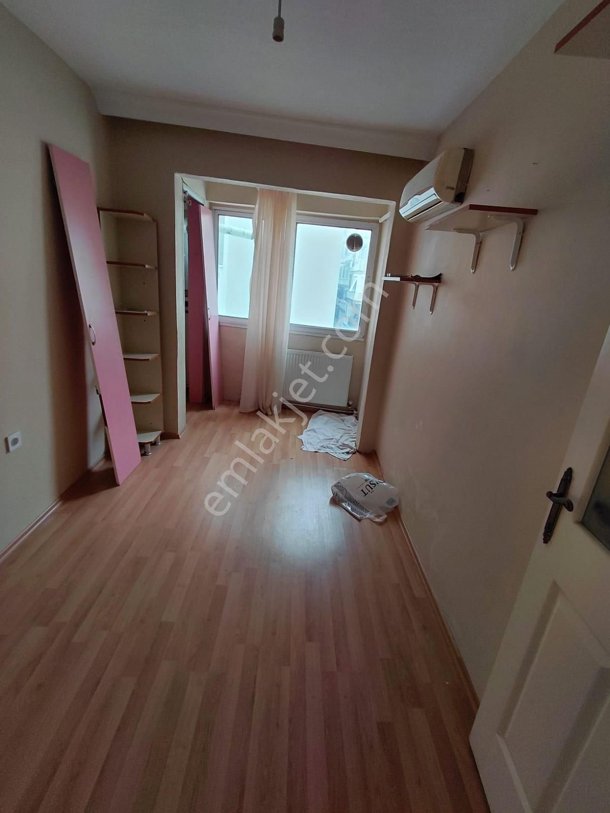 Zaimağa Caddesinde 2+1 Doğalgazlı Asansörlü - Görsel 11