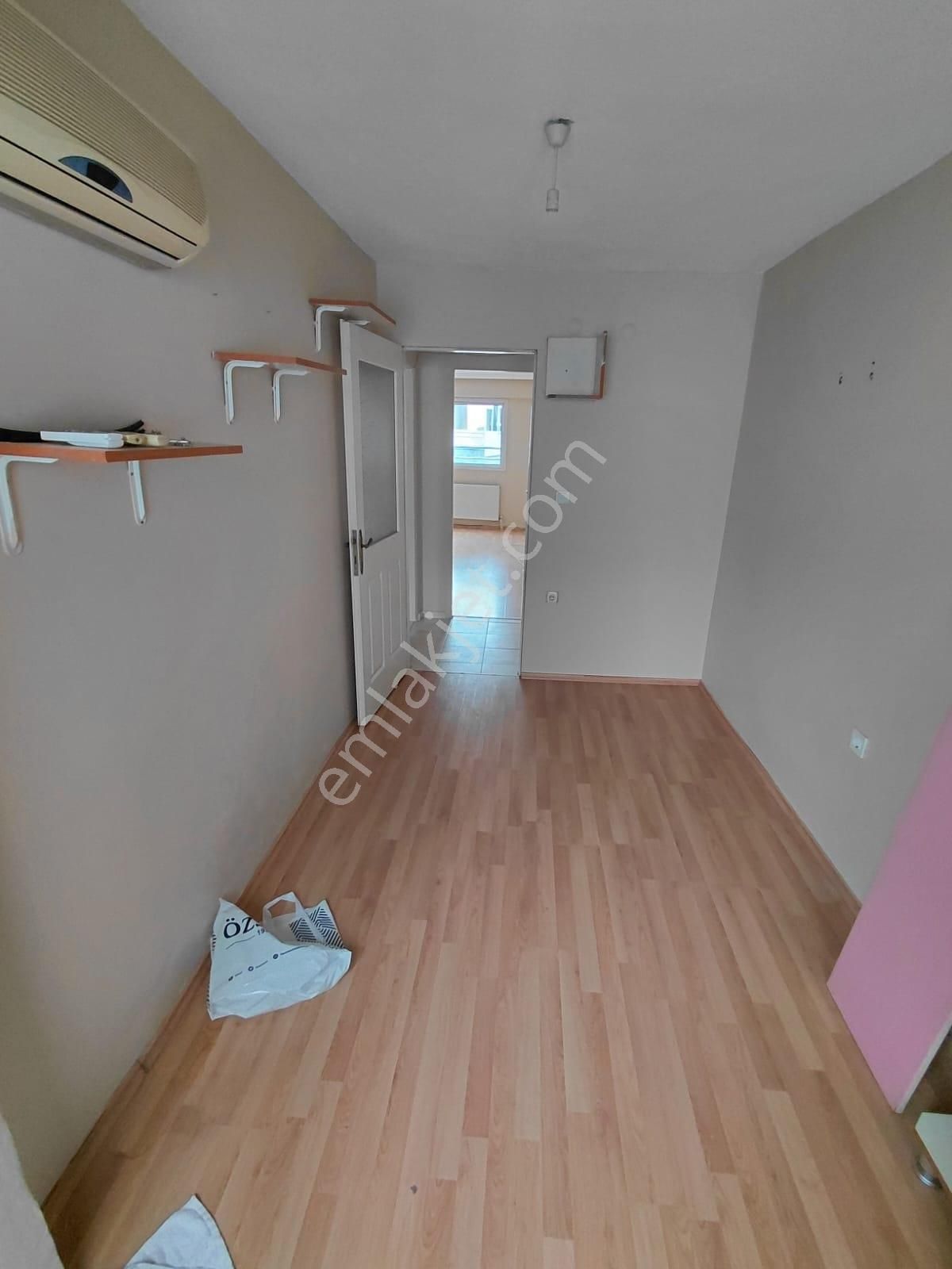 Zaimağa Caddesinde 2+1 Doğalgazlı Asansörlü - Görsel 22