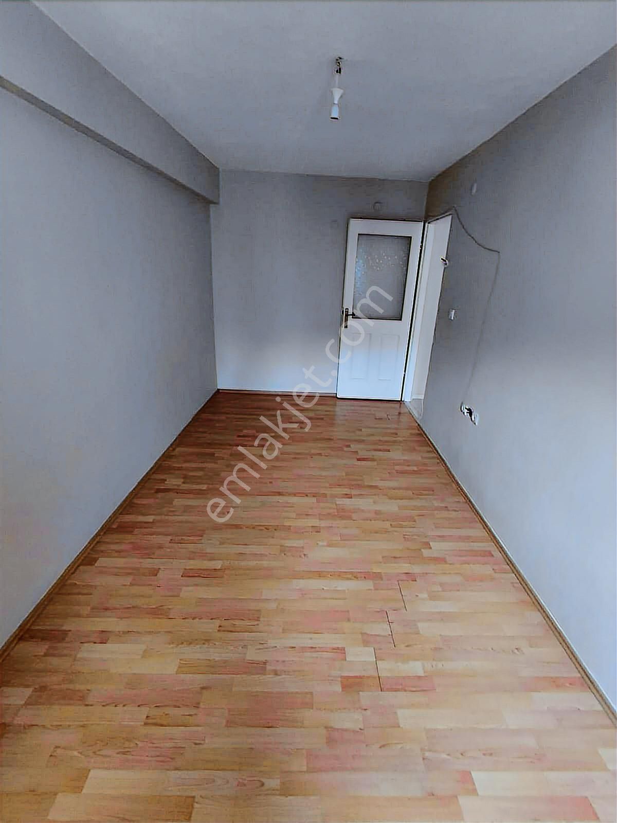 Zaimağa Caddesinde 2+1 Doğalgazlı Asansörlü - Görsel 8