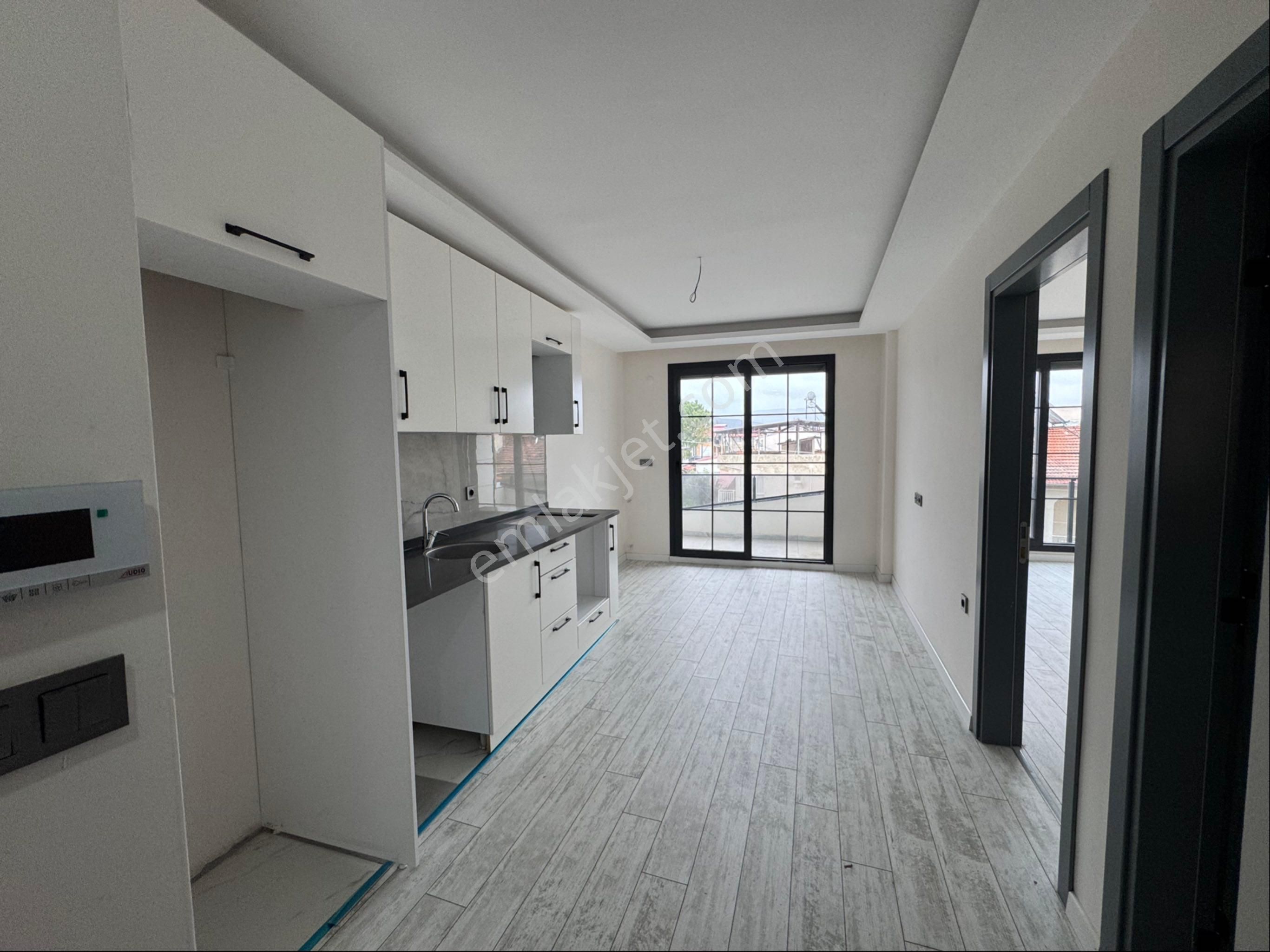 Seferihisar Doğanbey De Kiralık 2+1 Daire Denize 70 Metre - Görsel 6
