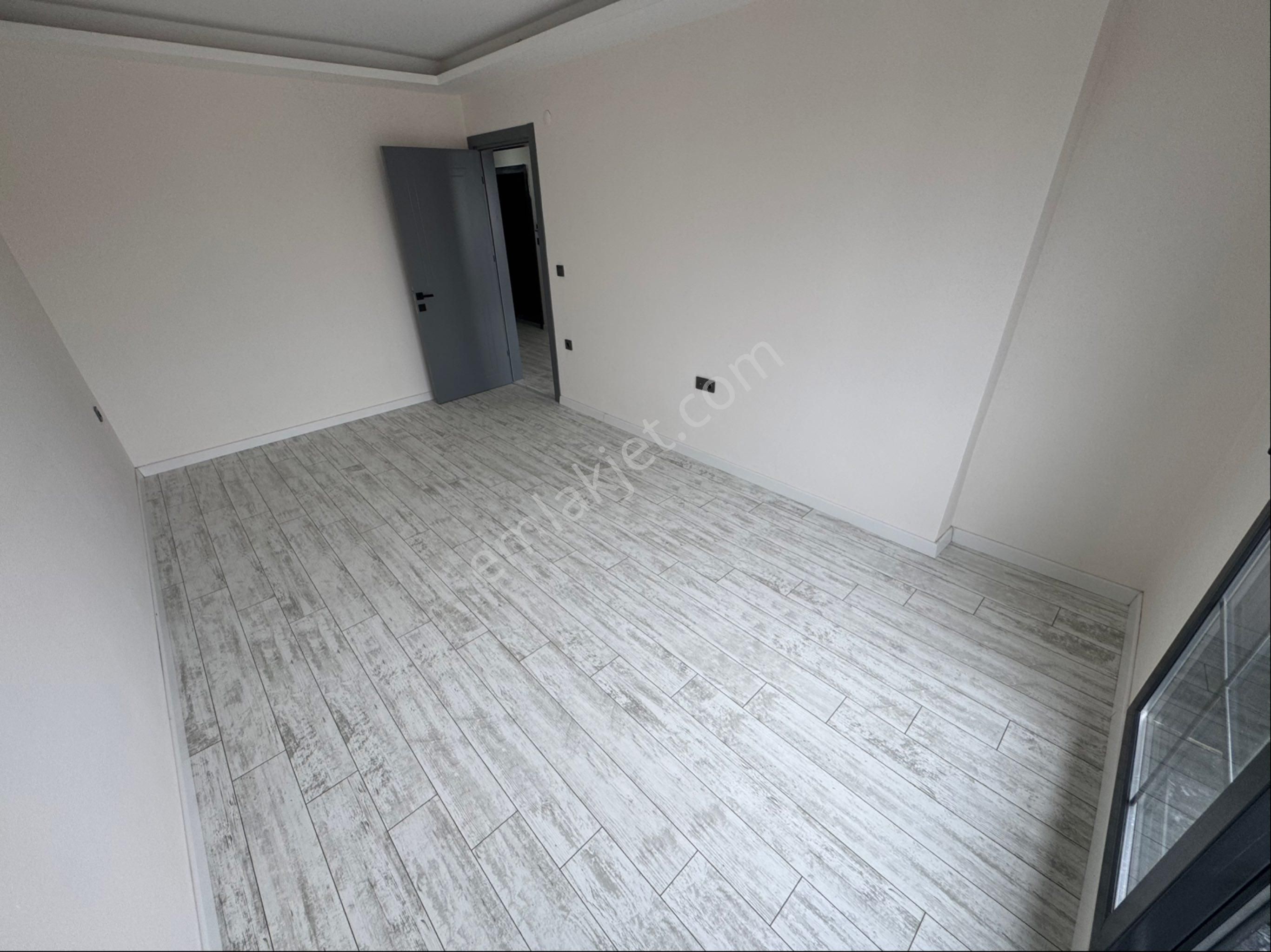 Seferihisar Doğanbey De Kiralık 2+1 Daire Denize 70 Metre - Görsel 11
