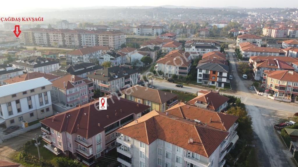 Karasu Çağdaş Mevkii Eşyalı Cambalkonlu Denize Yakın 1+1 Satılık - Görsel 27