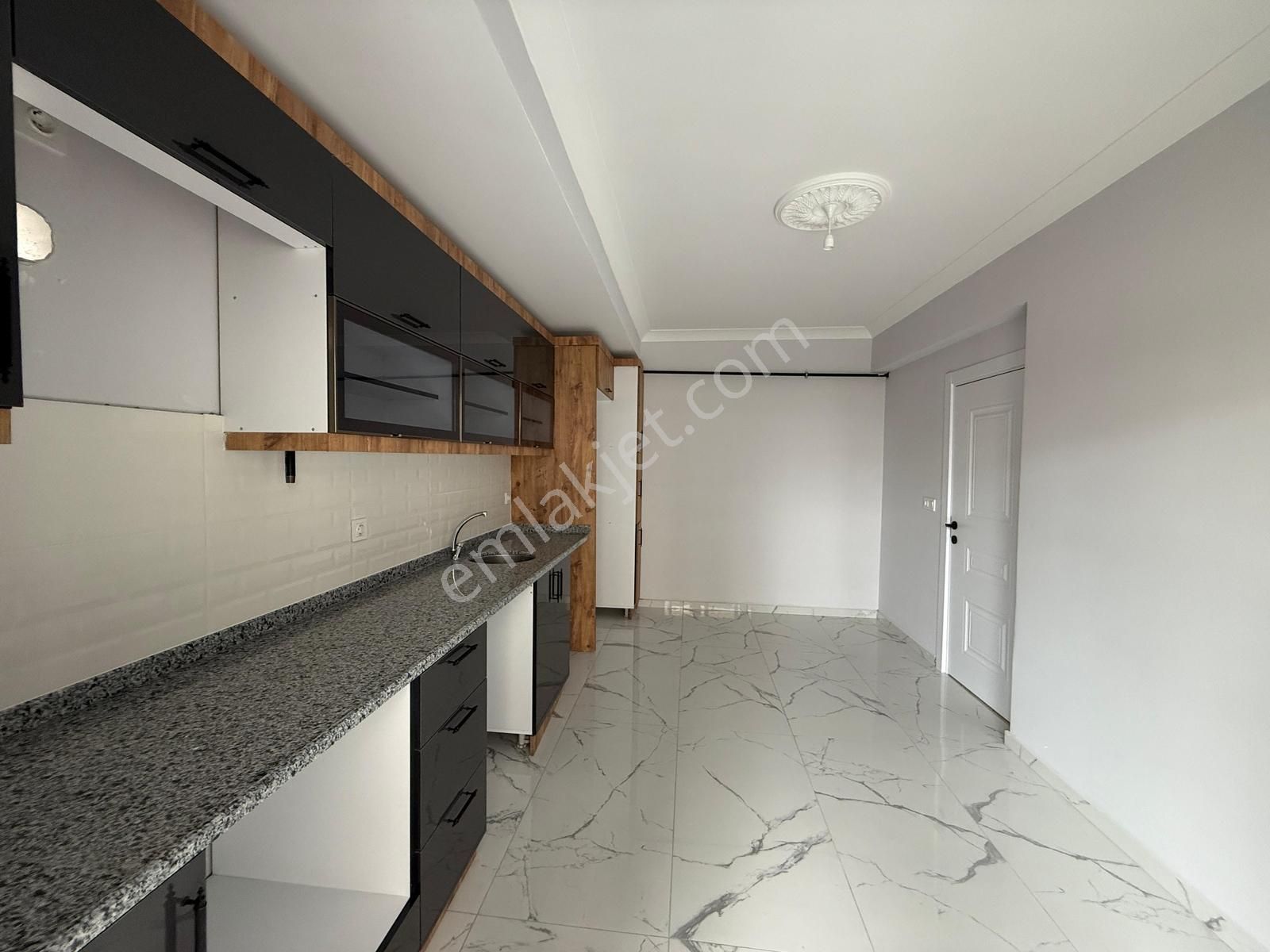 Fa Özbir'den Barbaros Caddesine Cephe Kiralık Sıfır 2+1 Daire - Görsel 29