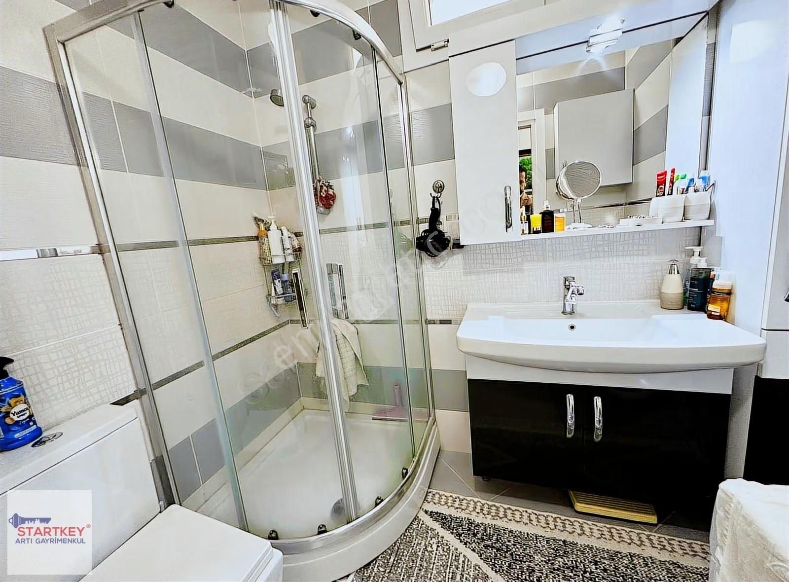 Girne Bulvarı Üzerinde Komple Tadilatlı 2+1 Satılık Daire - Görsel 20