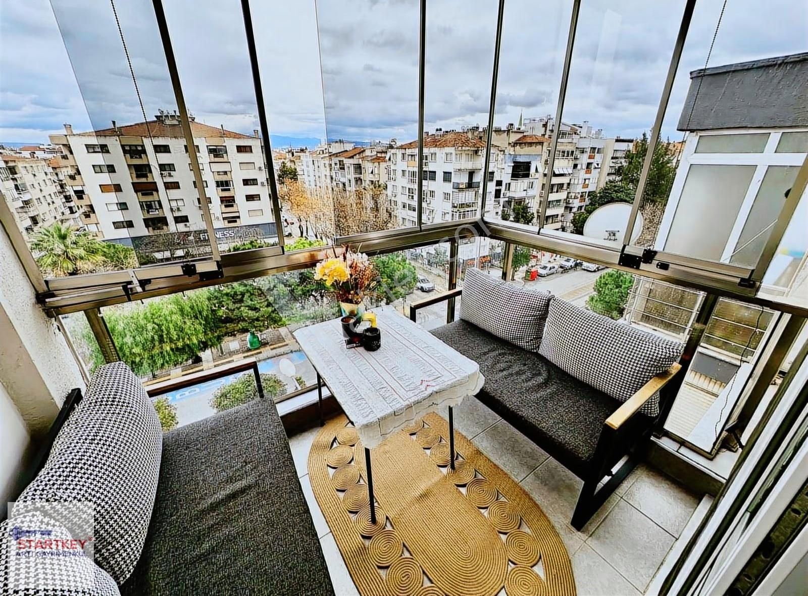 Girne Bulvarı Üzerinde Komple Tadilatlı 2+1 Satılık Daire - Görsel 12