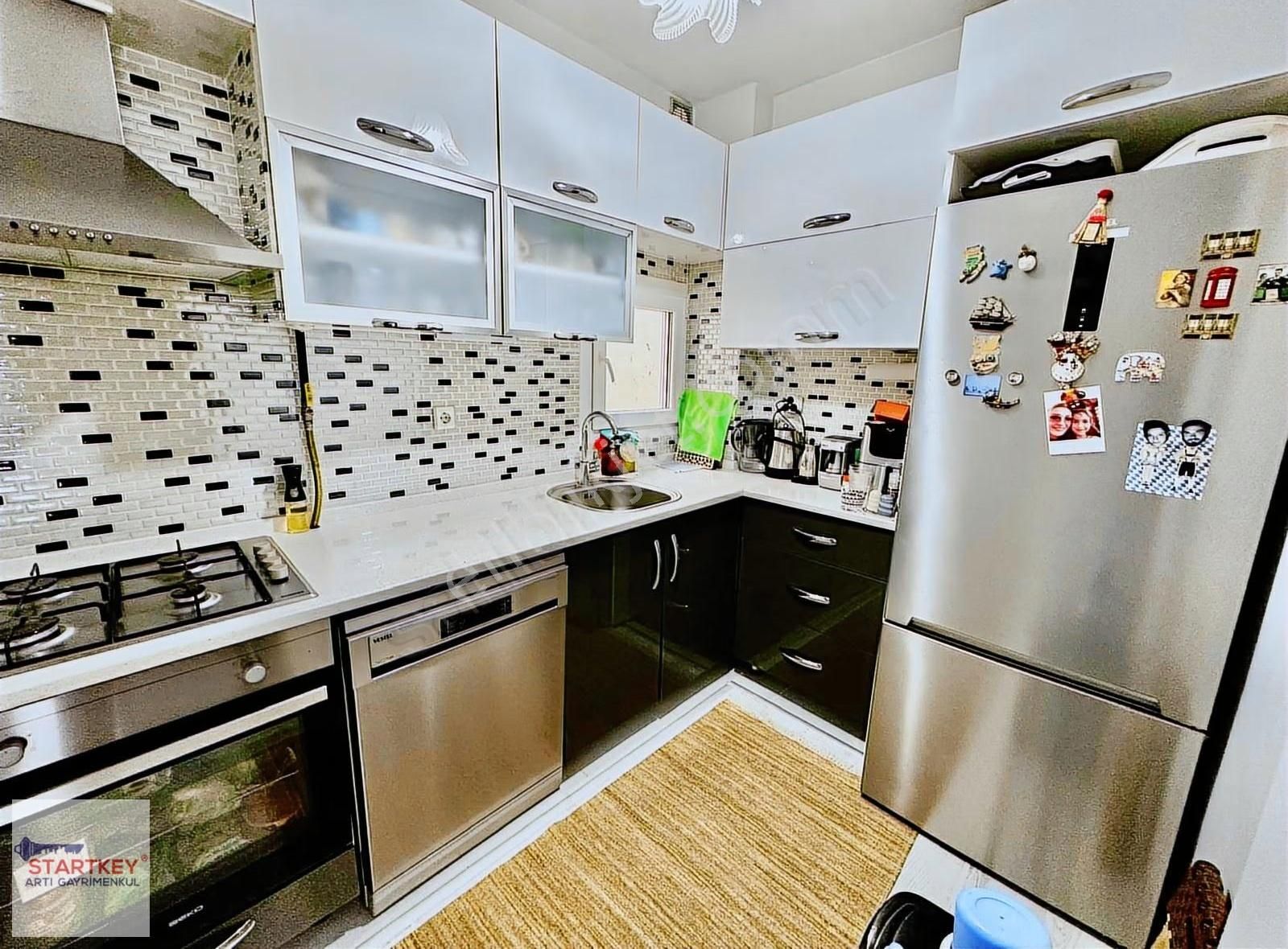 Girne Bulvarı Üzerinde Komple Tadilatlı 2+1 Satılık Daire - Görsel 31