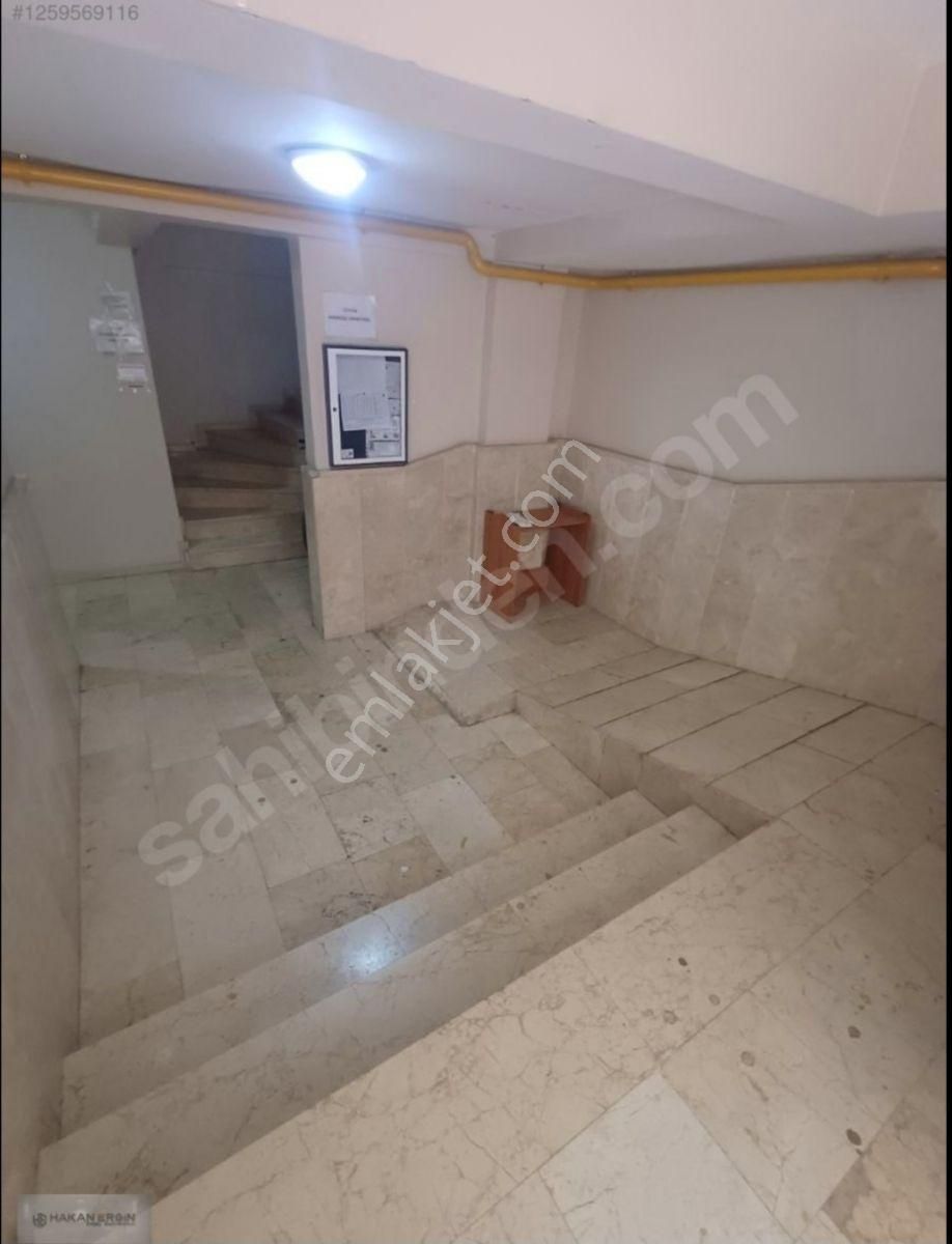 Espark'a Adalar'a 5 Dakika Mesafede 1+1 Bakımlı Daire - Görsel 7