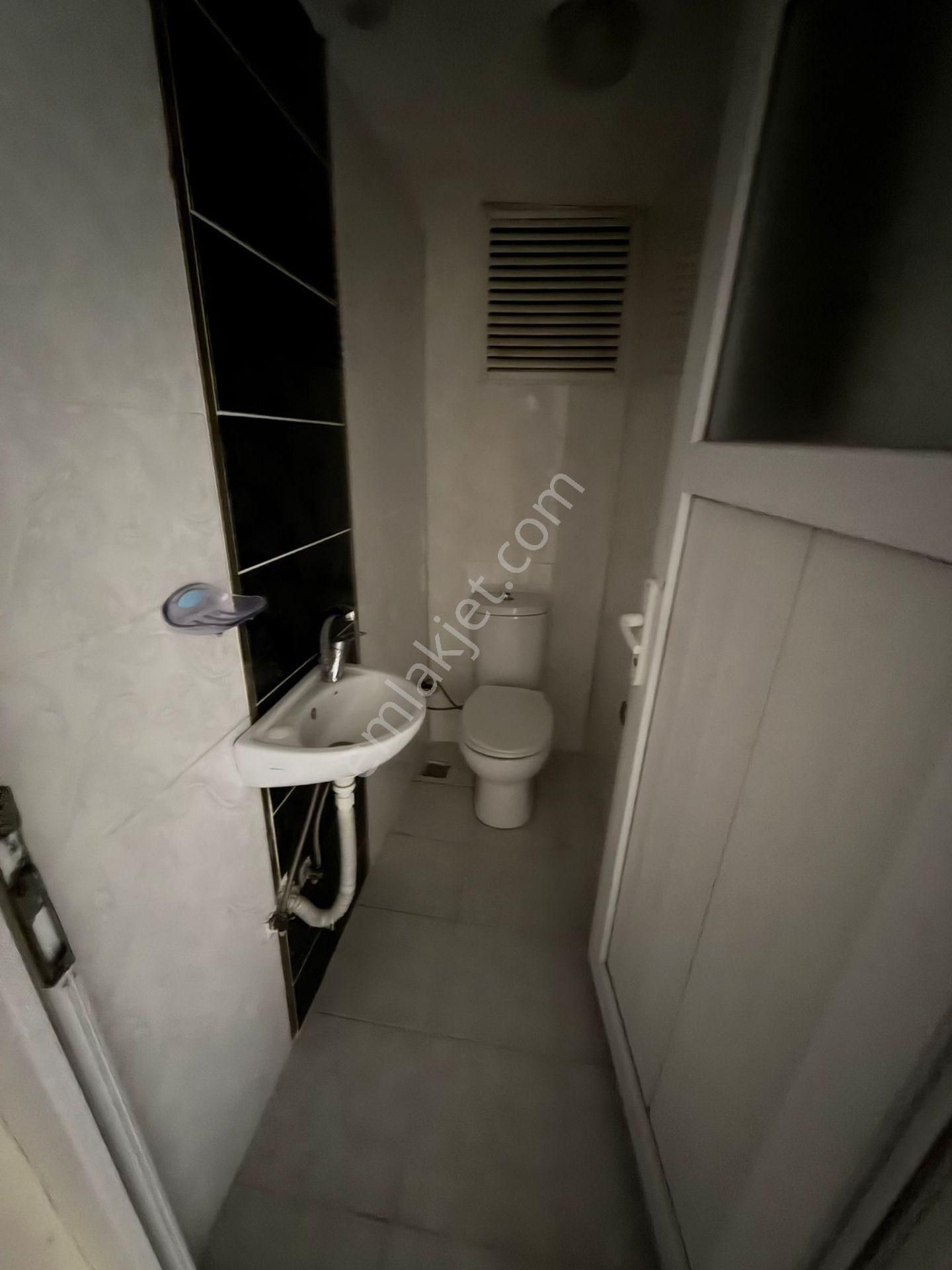 Buca Fırat Mah. 2+1 90 M2 Y.giriş Doğalgazlı Kiralık Daire - Görsel 4