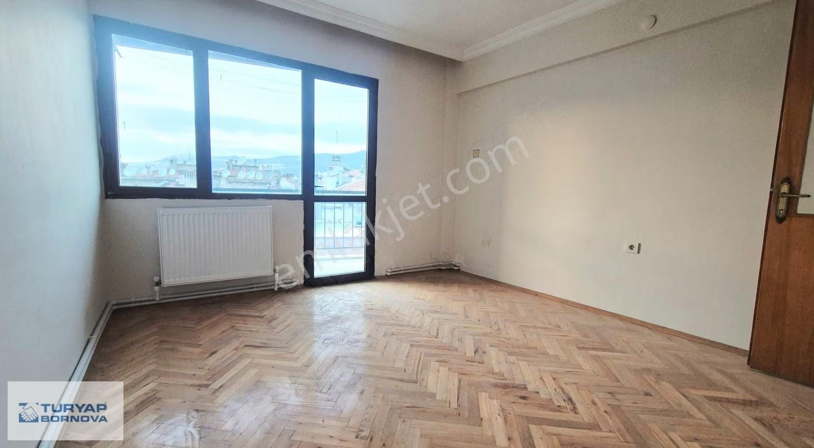 Bornova Metro Karşısı Kiralık 3+1 Daire - Tadilatlı - Görsel 6