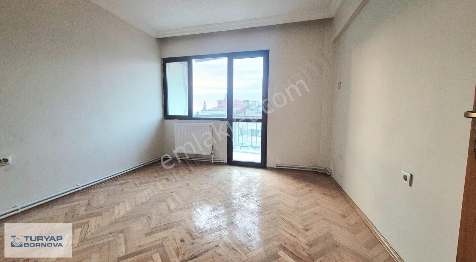 Bornova Metro Karşısı Kiralık 3+1 Daire - Tadilatlı - Görsel 24