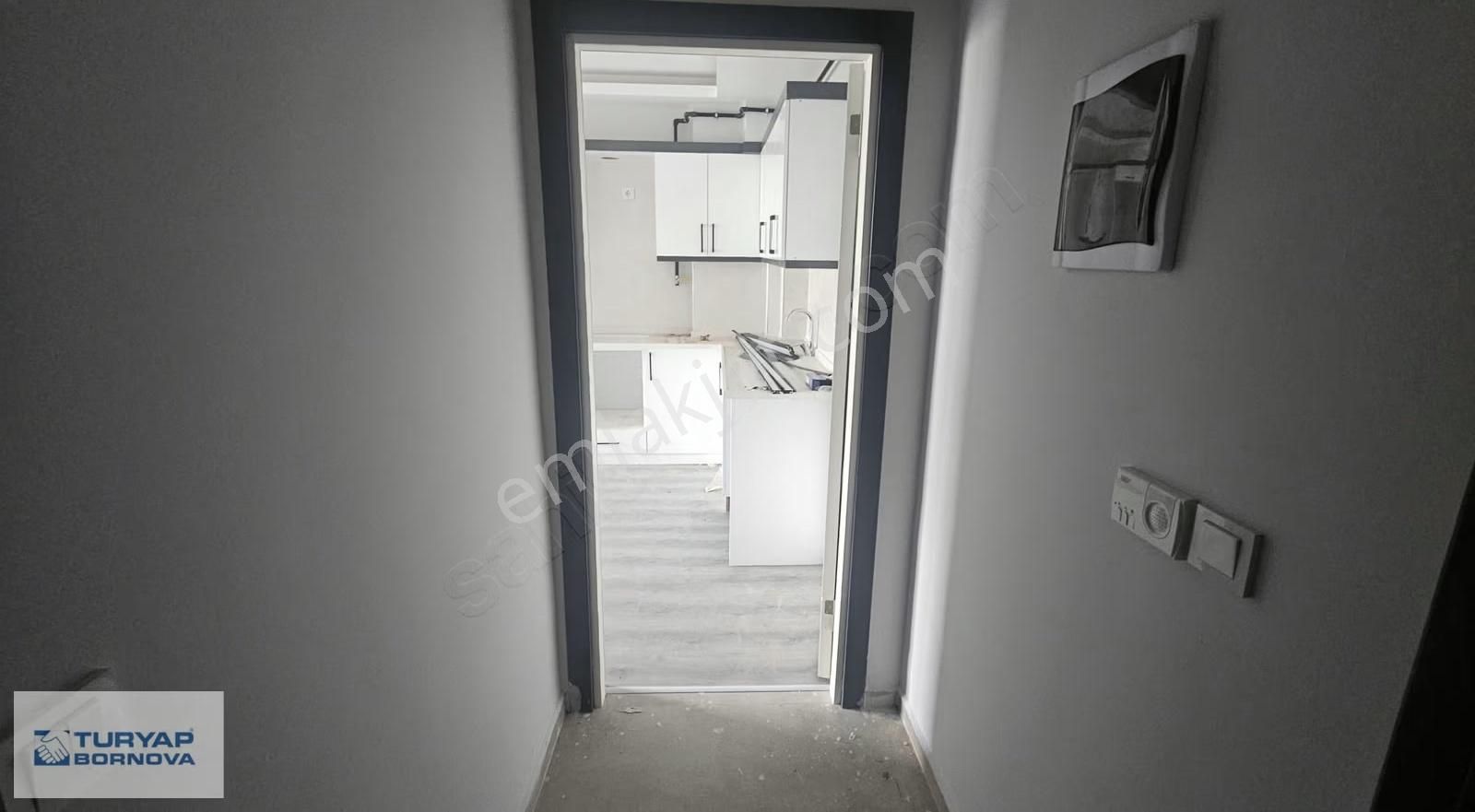 Bornova İnönü Mahallesi'nde Sıfır Binada Satılık 1+1 Daire - Görsel 19