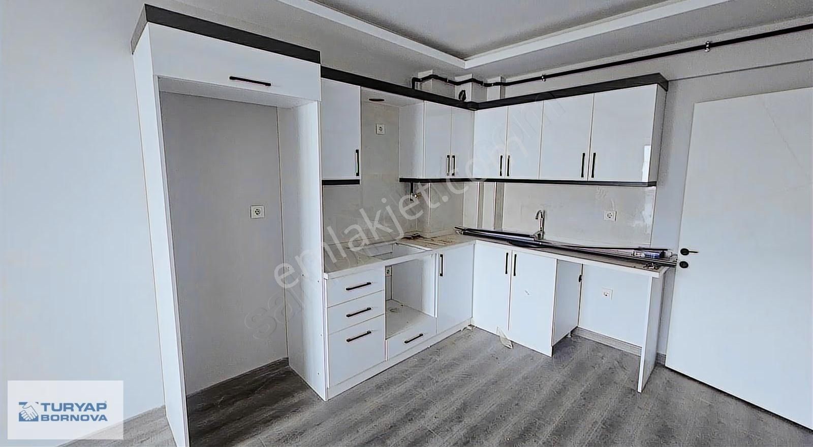 Bornova İnönü Mahallesi'nde Sıfır Binada Satılık 1+1 Daire - Görsel 6