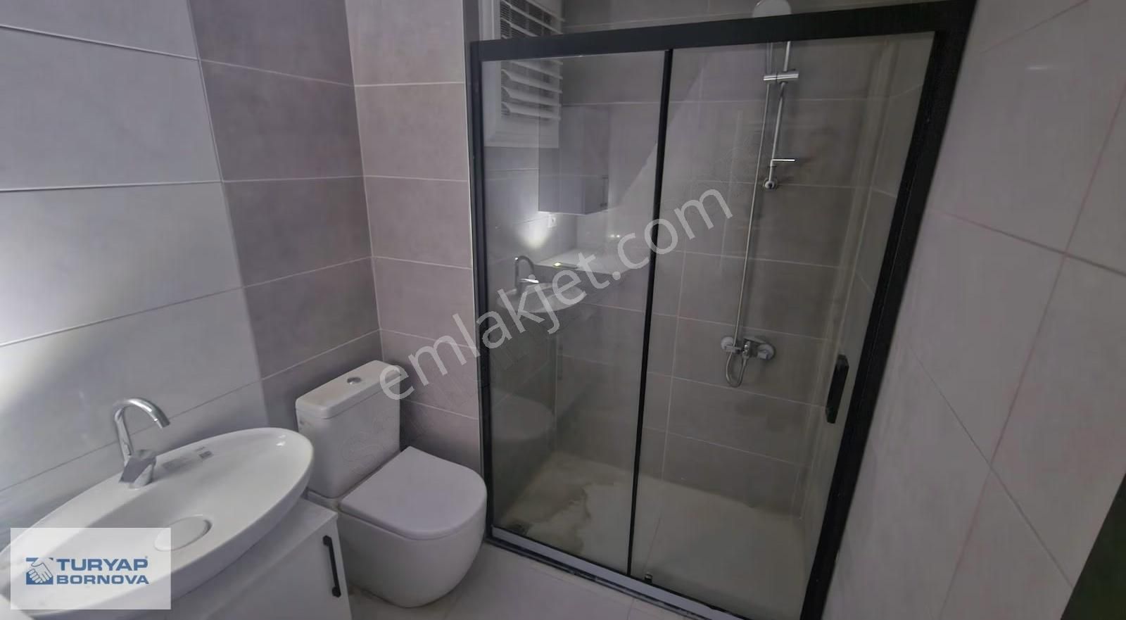 Bornova İnönü Mahallesi'nde Sıfır Binada Kiralık 1+1 Daire - Görsel 21