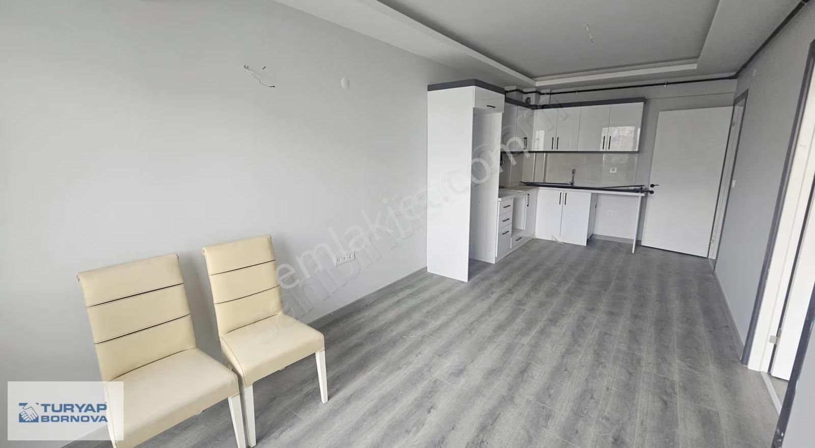 Bornova İnönü Mahallesi'nde Sıfır Binada Kiralık 1+1 Daire - Görsel 4