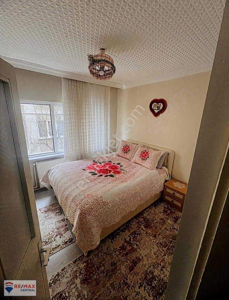 Re/max Central'dan Emek Mahallesi 3+1 Satılık Daire - Görsel 11