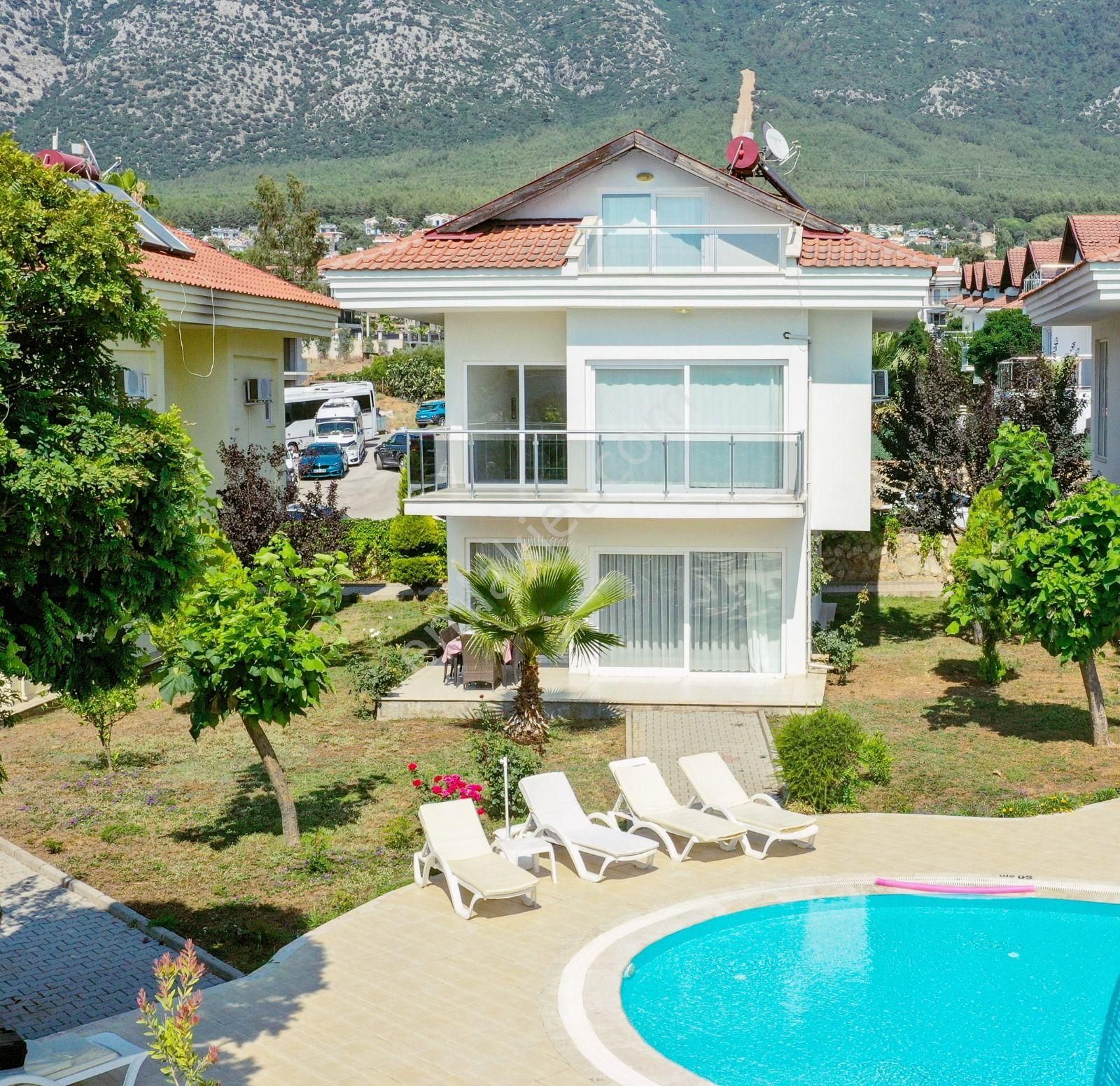 Ölüdenizin En Güzel Sitelerinden Satılık 3+1 Villa - Görsel 21