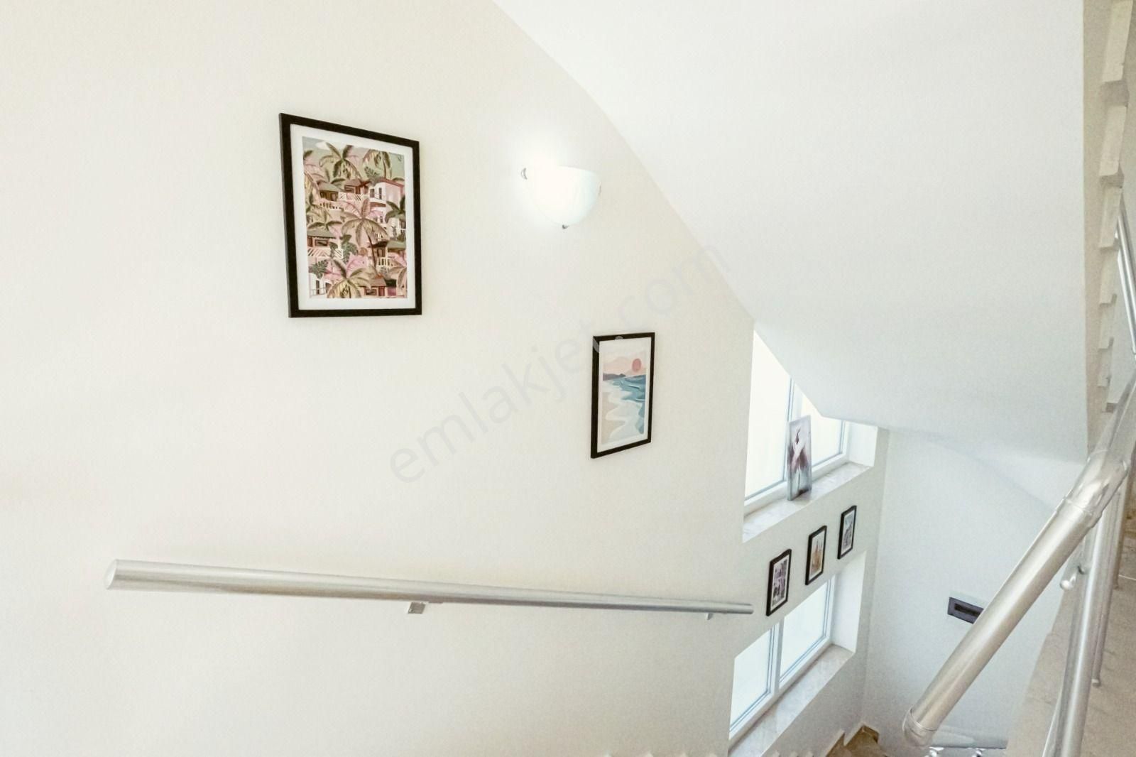 Ölüdenizin En Güzel Sitelerinden Satılık 3+1 Villa - Görsel 31