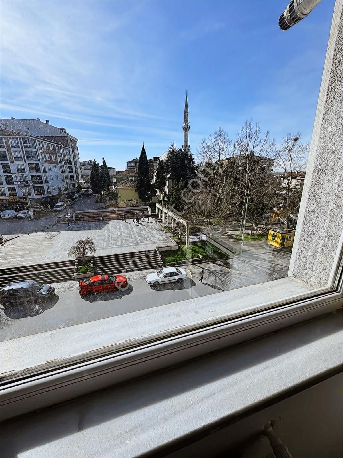 Veliköy Merkezde Kiralık 3+1 Daire - Görsel 4