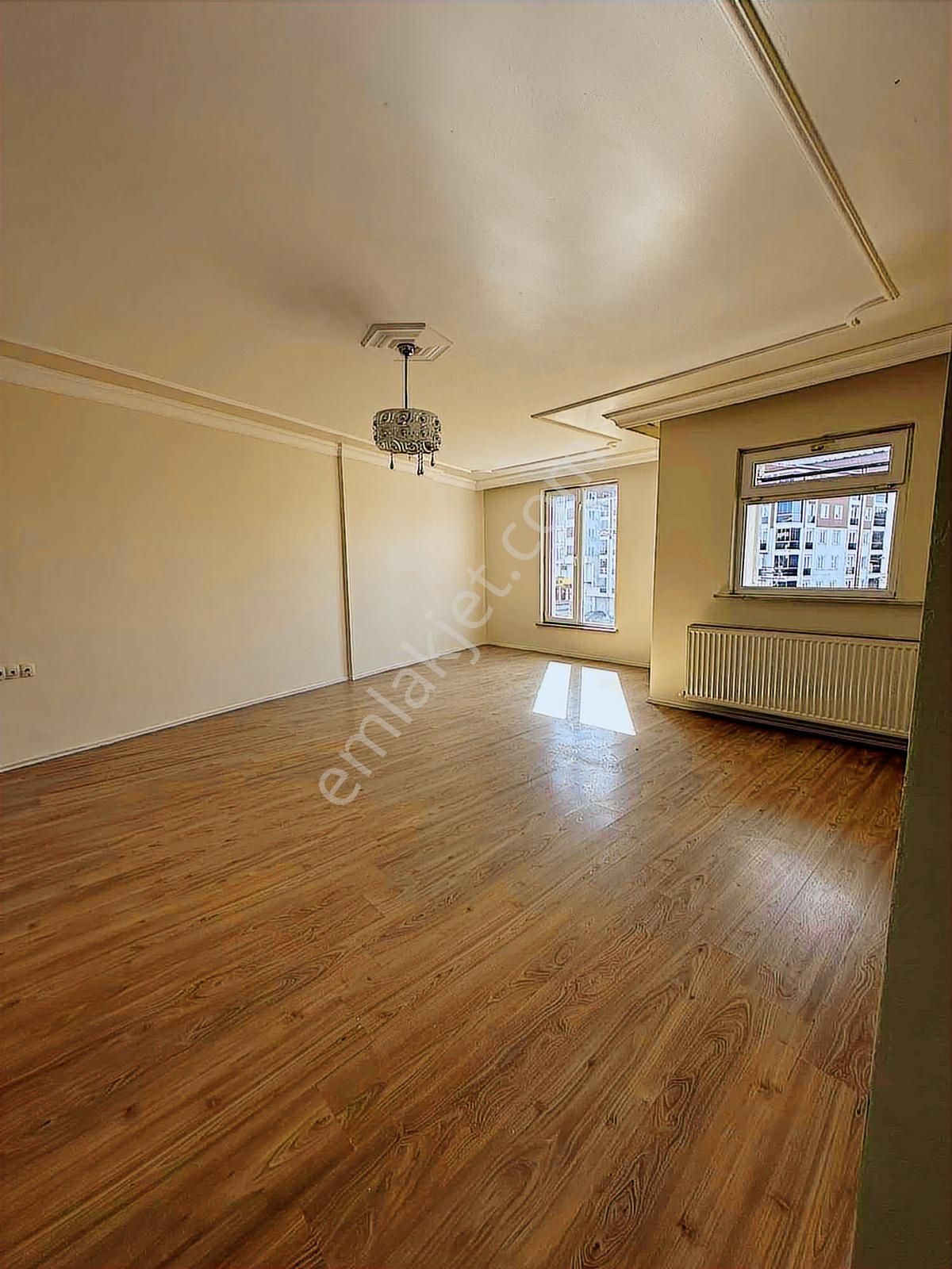 Veliköy Merkezde Kiralık 3+1 Daire - Görsel 5