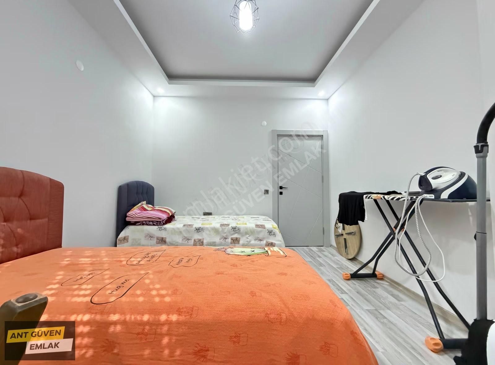 E. Banyolu Cam Balkonlu Yeniköy'de 3+1 Asansölü 4 Cepheli Arakat - Görsel 32