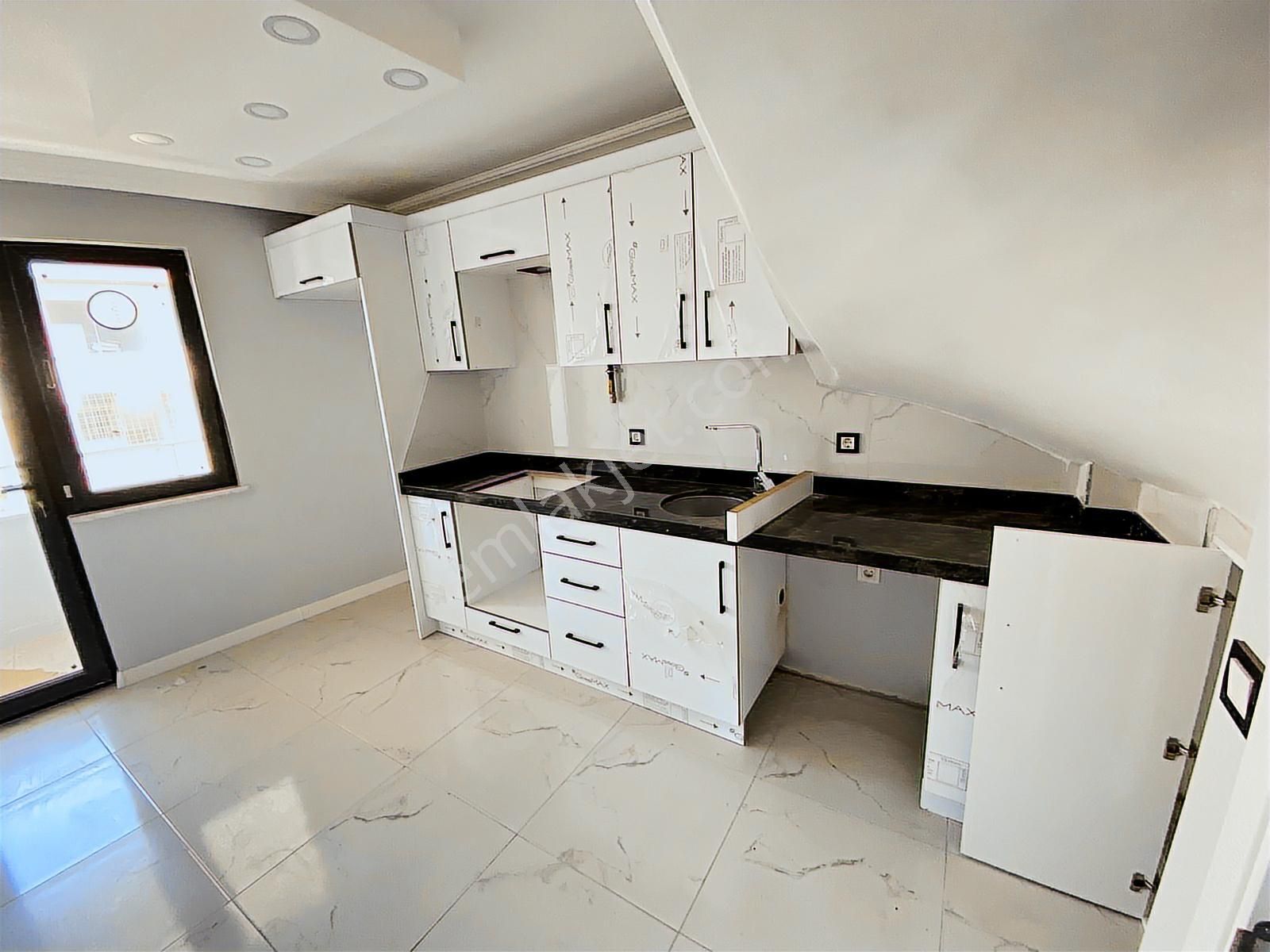 Ekşioğlu Gyd'den Marmaray'a Yakın 134m² 3+1 İskanlı Lüks Dubleks - Görsel 13