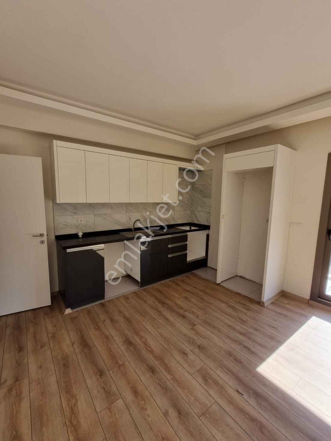 Foça Kazım Dirik Mah. Site İçerisinde Kiralık 2+1 Daire - Görsel 15