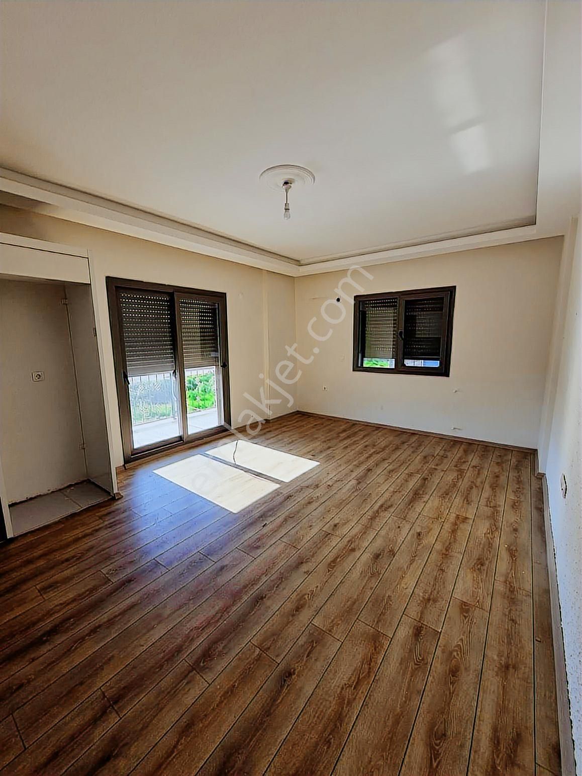 Foça Kazım Dirik Mah. Site İçerisinde Kiralık 2+1 Daire - Görsel 5