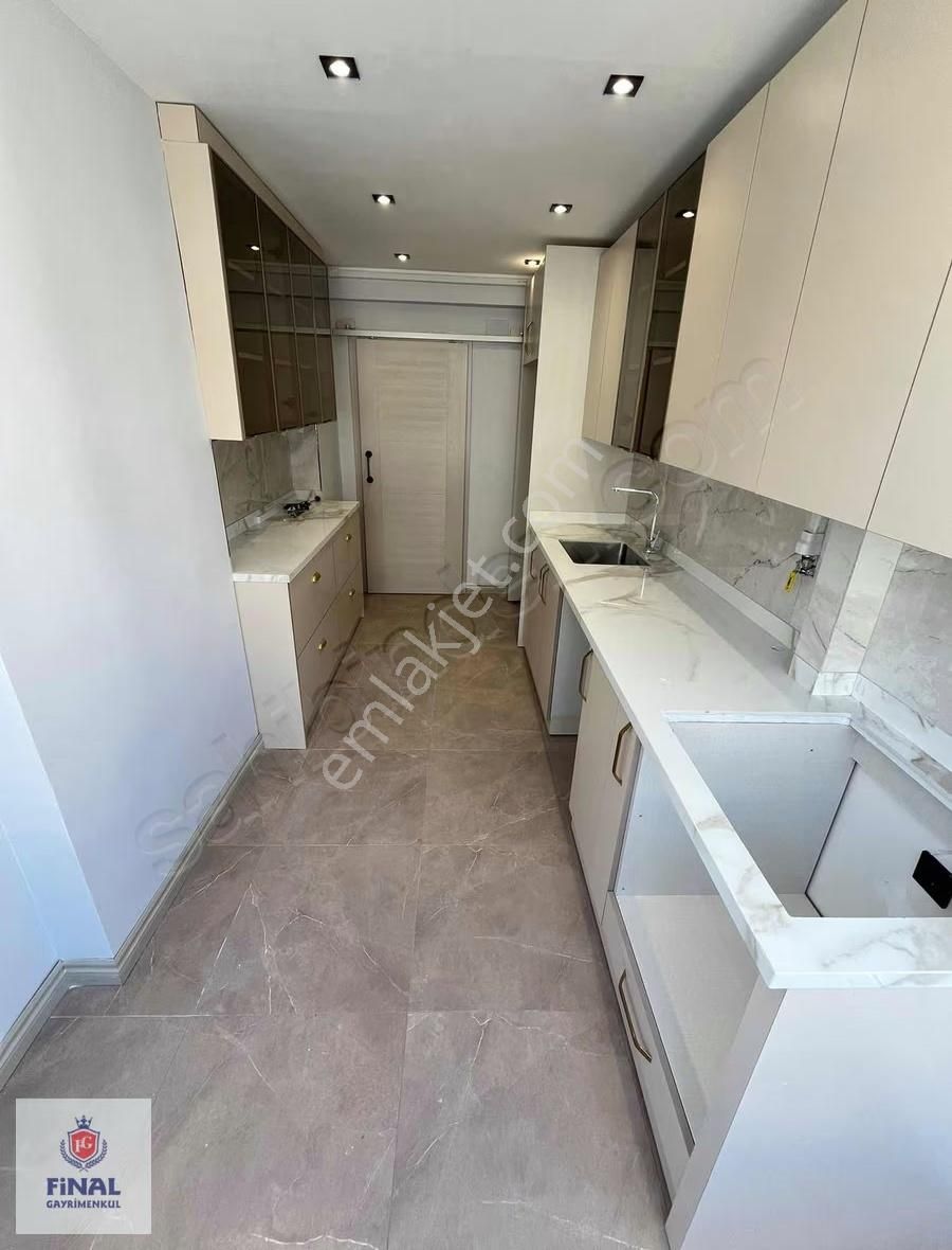 Huzurevlerinde 3+1 Kapalı Mutfaklı İçi Lüx Yapılı Kaçmaz Daire - Görsel 14