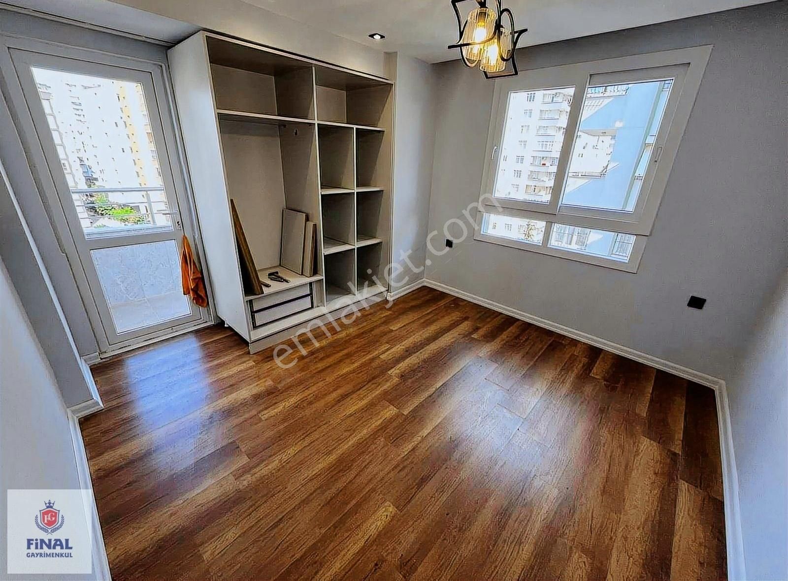 Huzurevlerinde 3+1 Kapalı Mutfaklı İçi Lüx Yapılı Kaçmaz Daire - Görsel 6