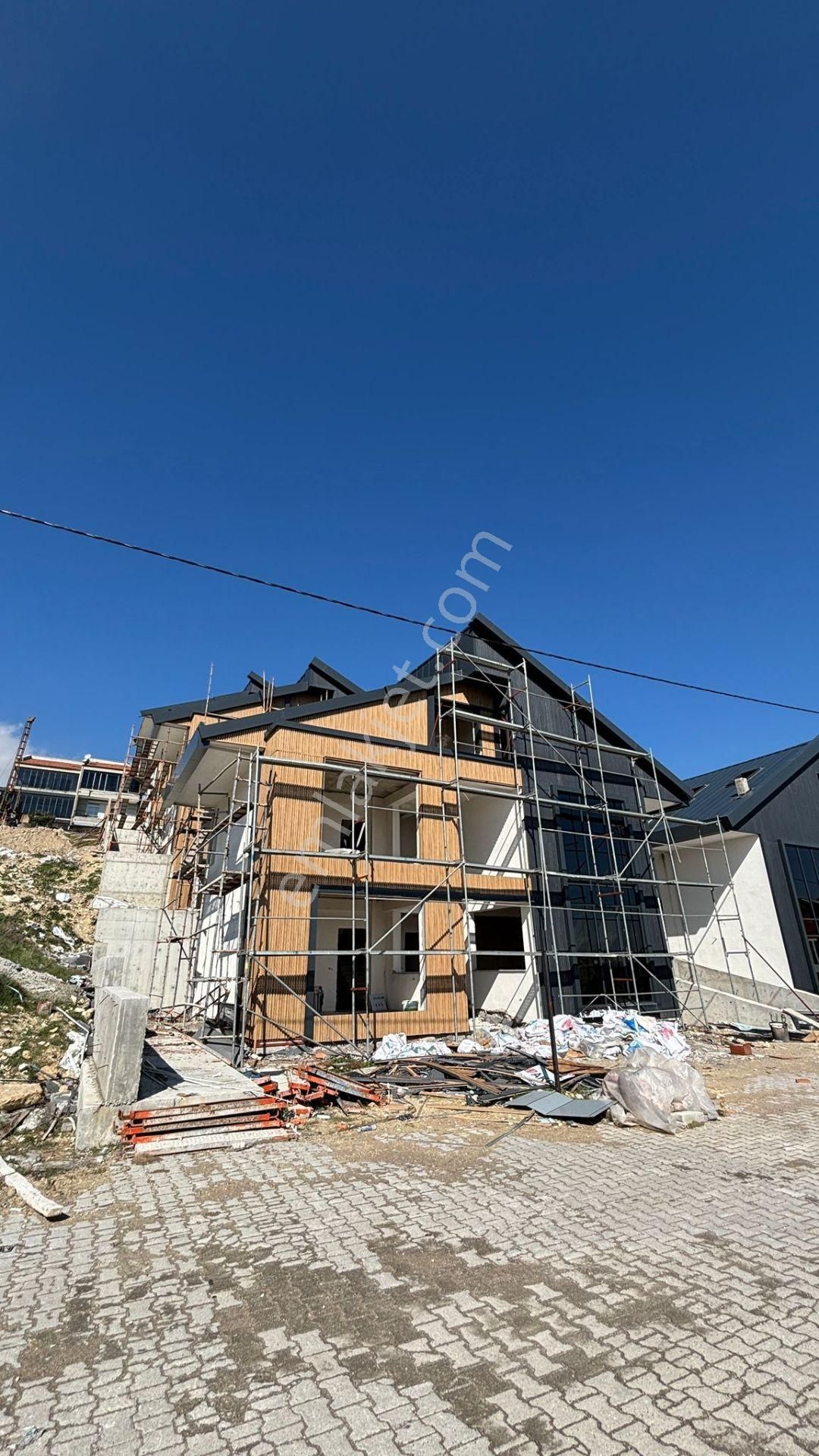 Re/max Mid'de Satılık Kuvayi Milliye'de Lüks Villa - Görsel 17