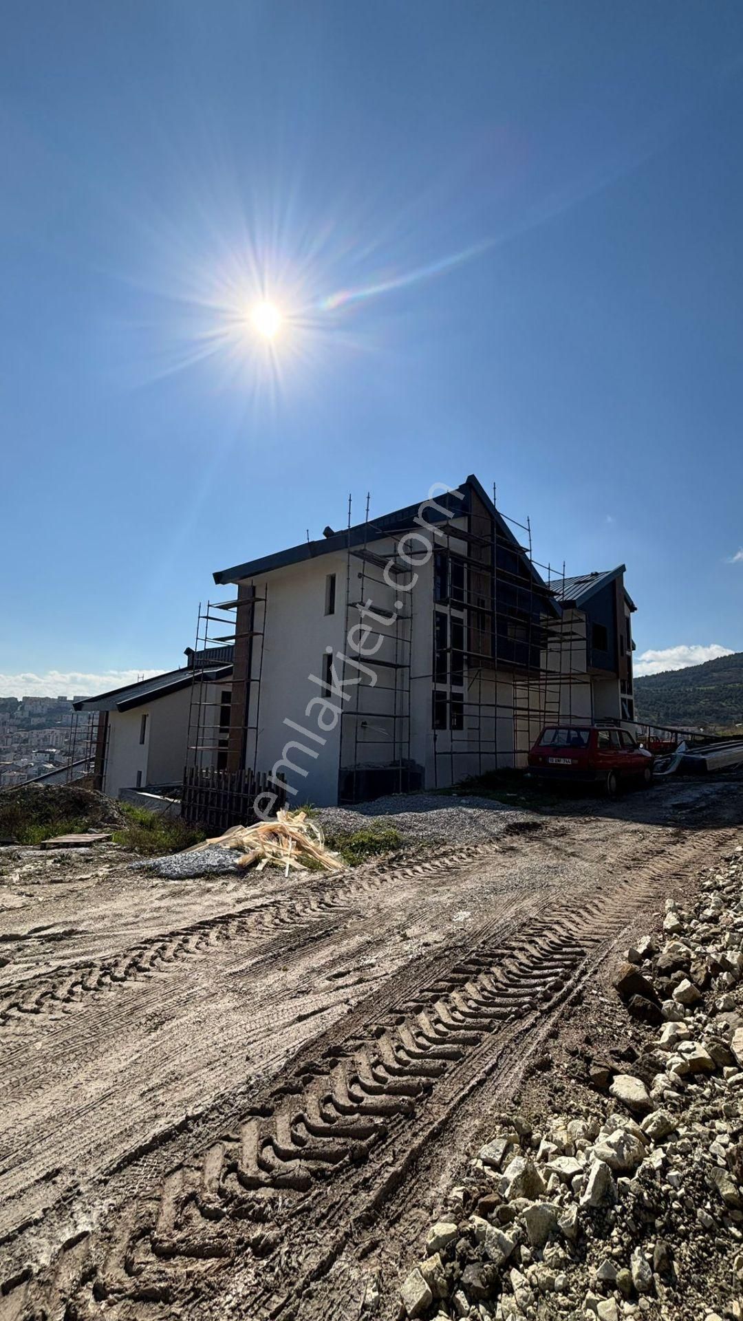 Re/max Mid'de Satılık Kuvayi Milliye'de Lüks Villa - Görsel 20