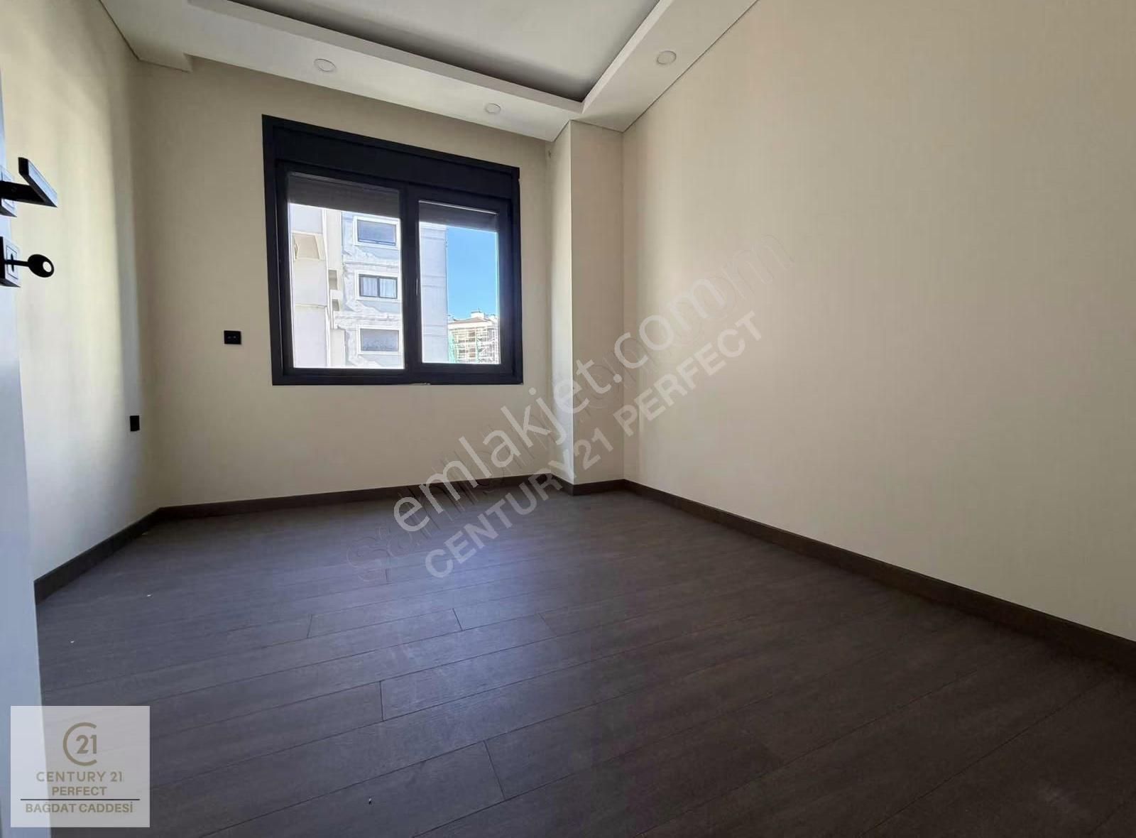 Göztepe'de Bağdat Caddesine Yakın 1+1 Kiralık Daire Otoparklı - Görsel 23