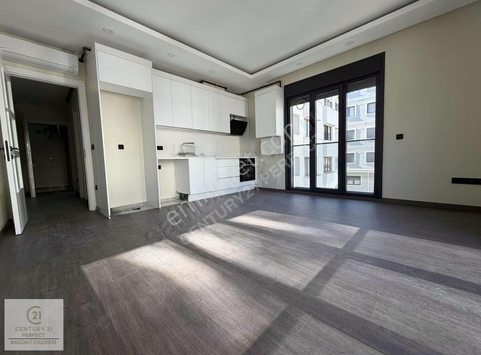 Göztepe'de Bağdat Caddesine Yakın 1+1 Kiralık Daire Otoparklı - Görsel 12