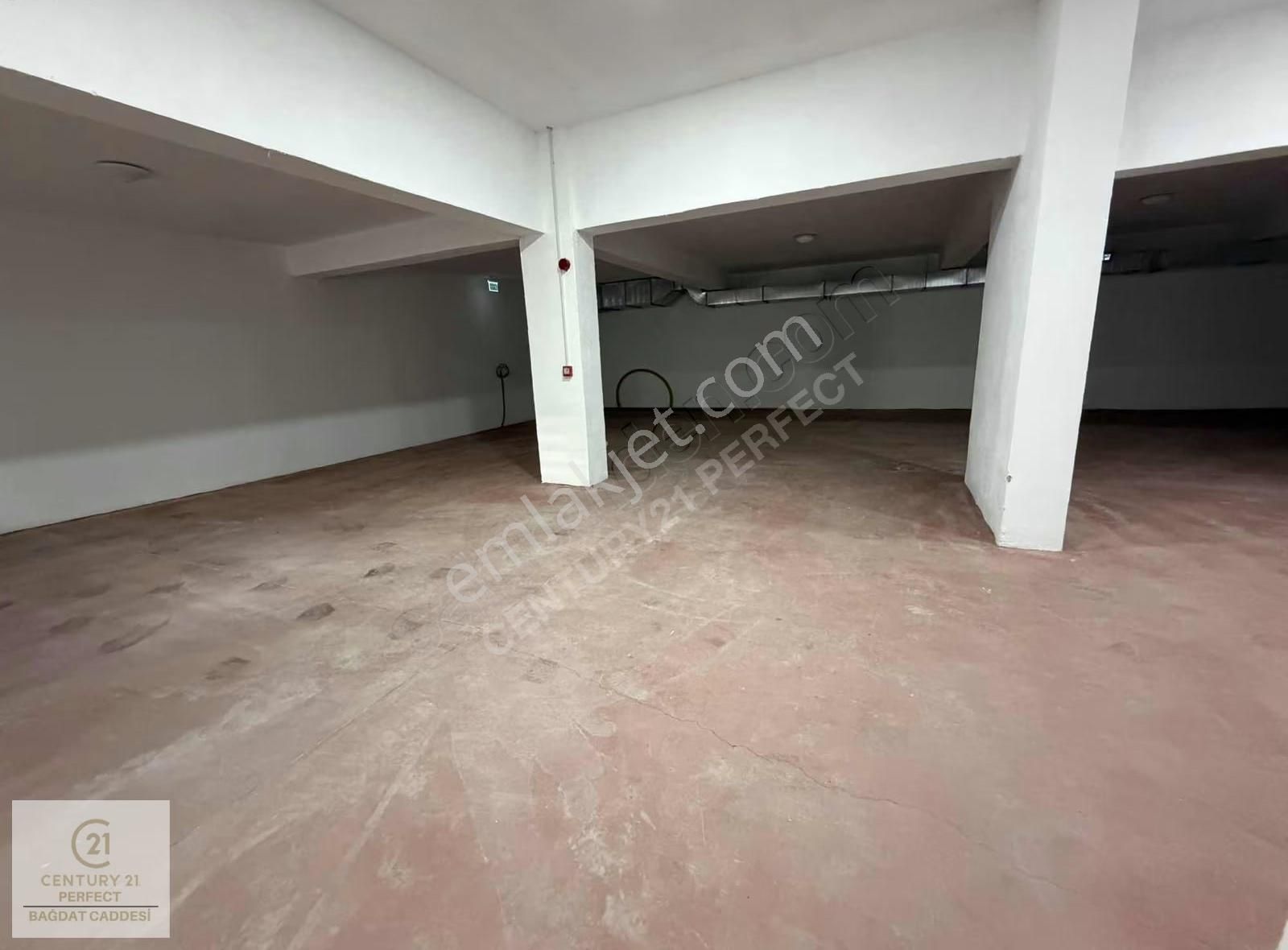 Göztepe'de Bağdat Caddesine Yakın 1+1 Kiralık Daire Otoparklı - Görsel 18