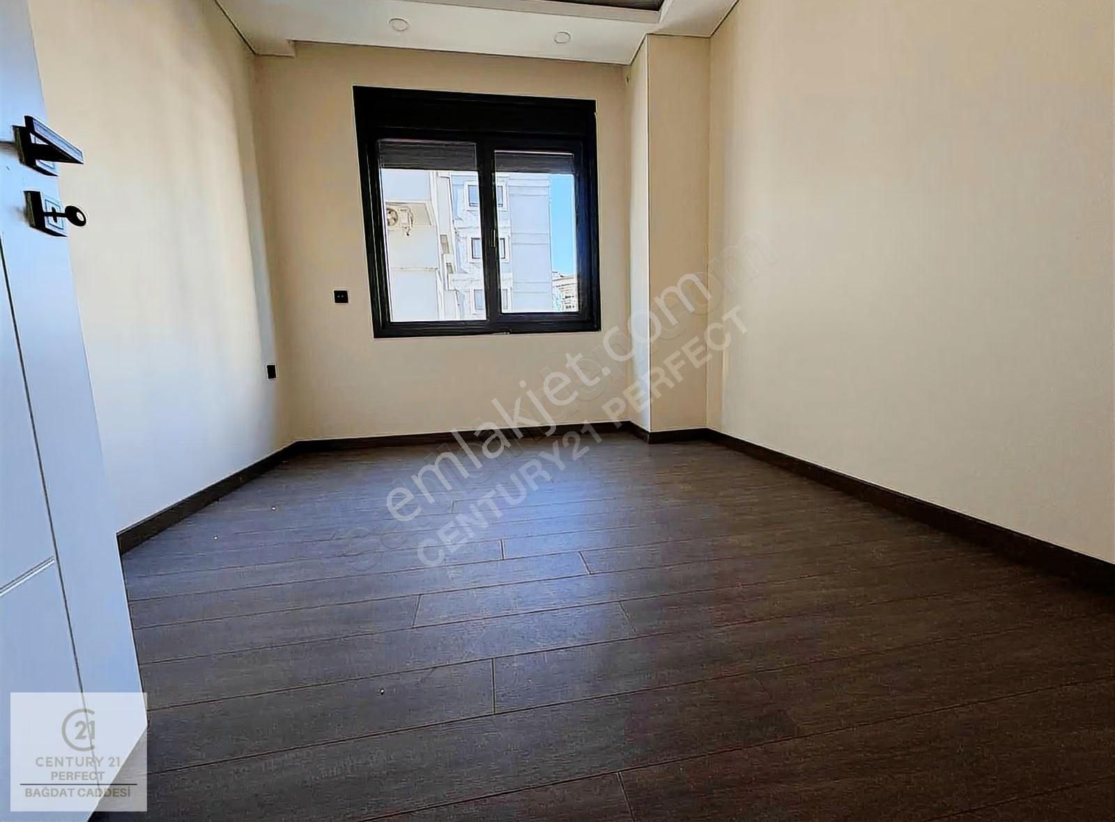Göztepe'de Bağdat Caddesine Yakın 1+1 Kiralık Daire Otoparklı - Görsel 14