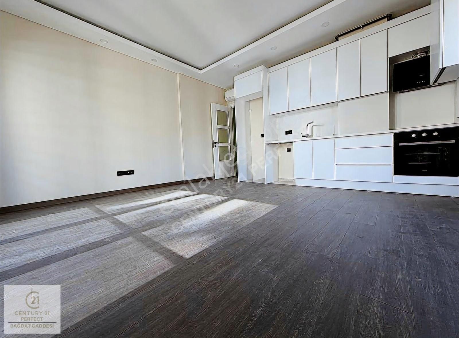 Göztepe'de Bağdat Caddesine Yakın 1+1 Kiralık Daire Otoparklı - Görsel 2