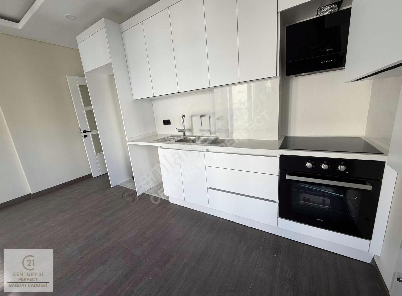 Göztepe'de Bağdat Caddesine Yakın 1+1 Kiralık Daire Otoparklı - Görsel 21