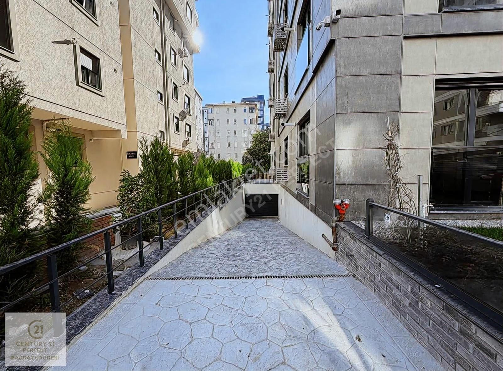 Göztepe'de Bağdat Caddesine Yakın 1+1 Kiralık Daire Otoparklı - Görsel 20