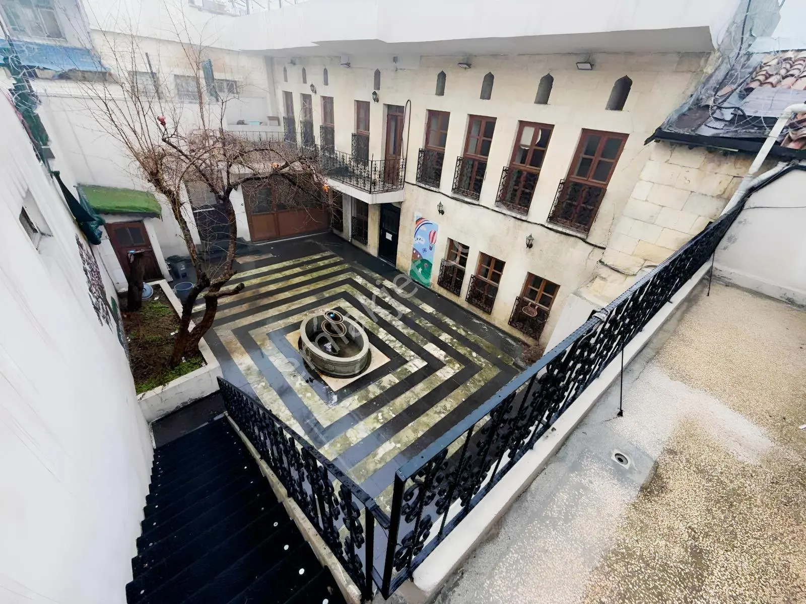 Vesta'dan Kale Dibinde Vakıf Dernek İş Yeri Konuk Evine Kiralık