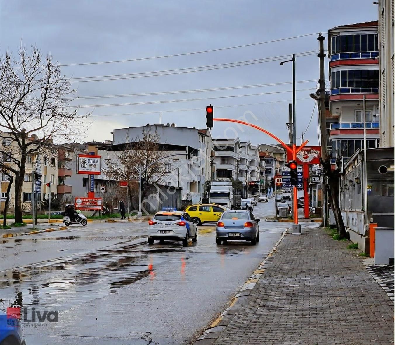 Liva'dan Çevre Yolu Cadde Üzeri Satılık Masrafsız Daire. - Görsel 16