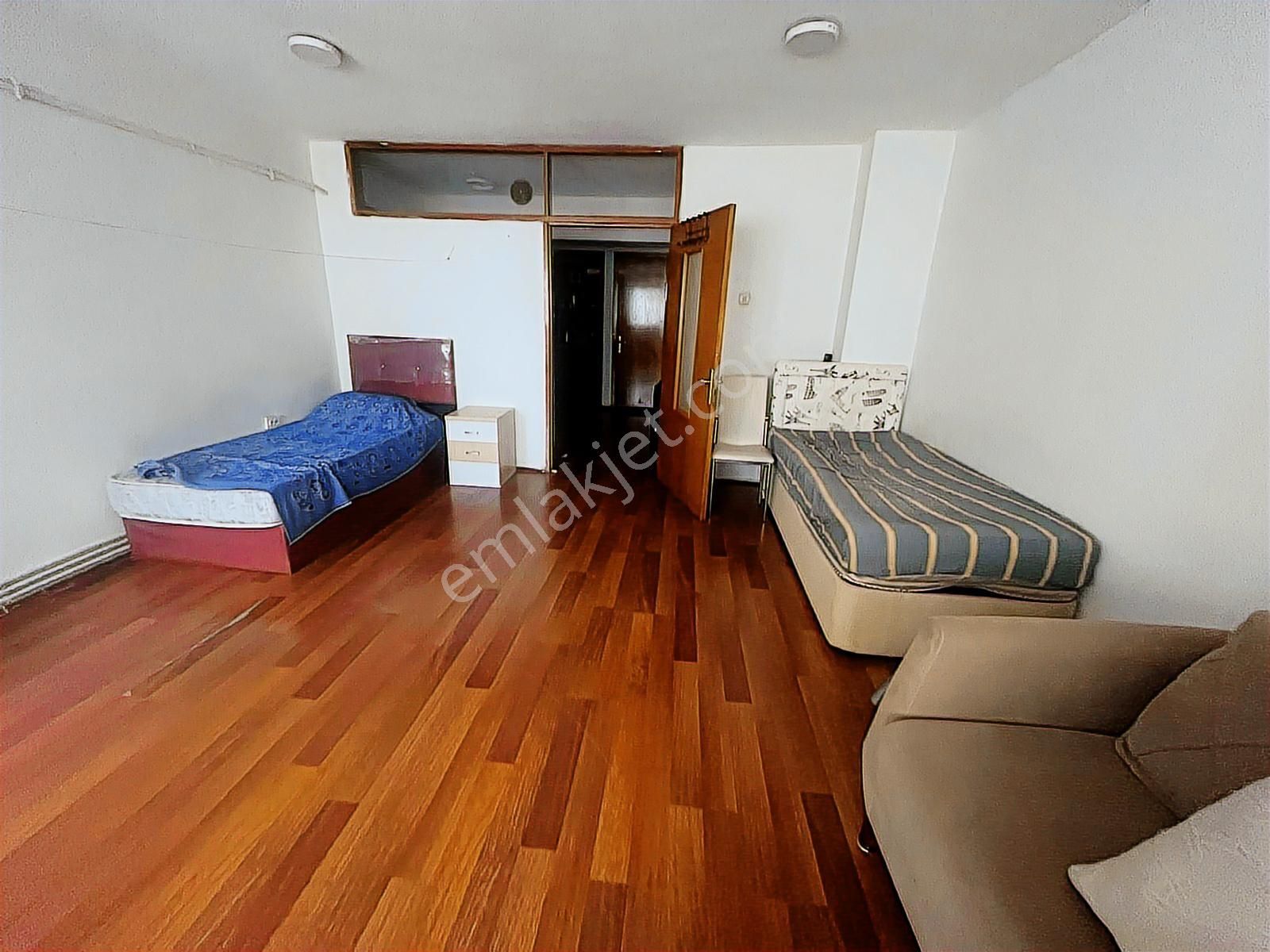 Kızılay Konur'da Eşyalı Kiralık 1+1 Daire - Görsel 2