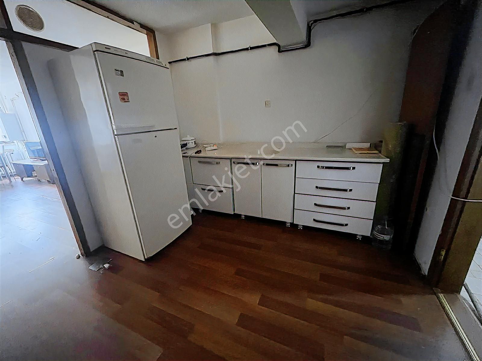 Kızılay Konur'da Eşyalı Kiralık 1+1 Daire - Görsel 3