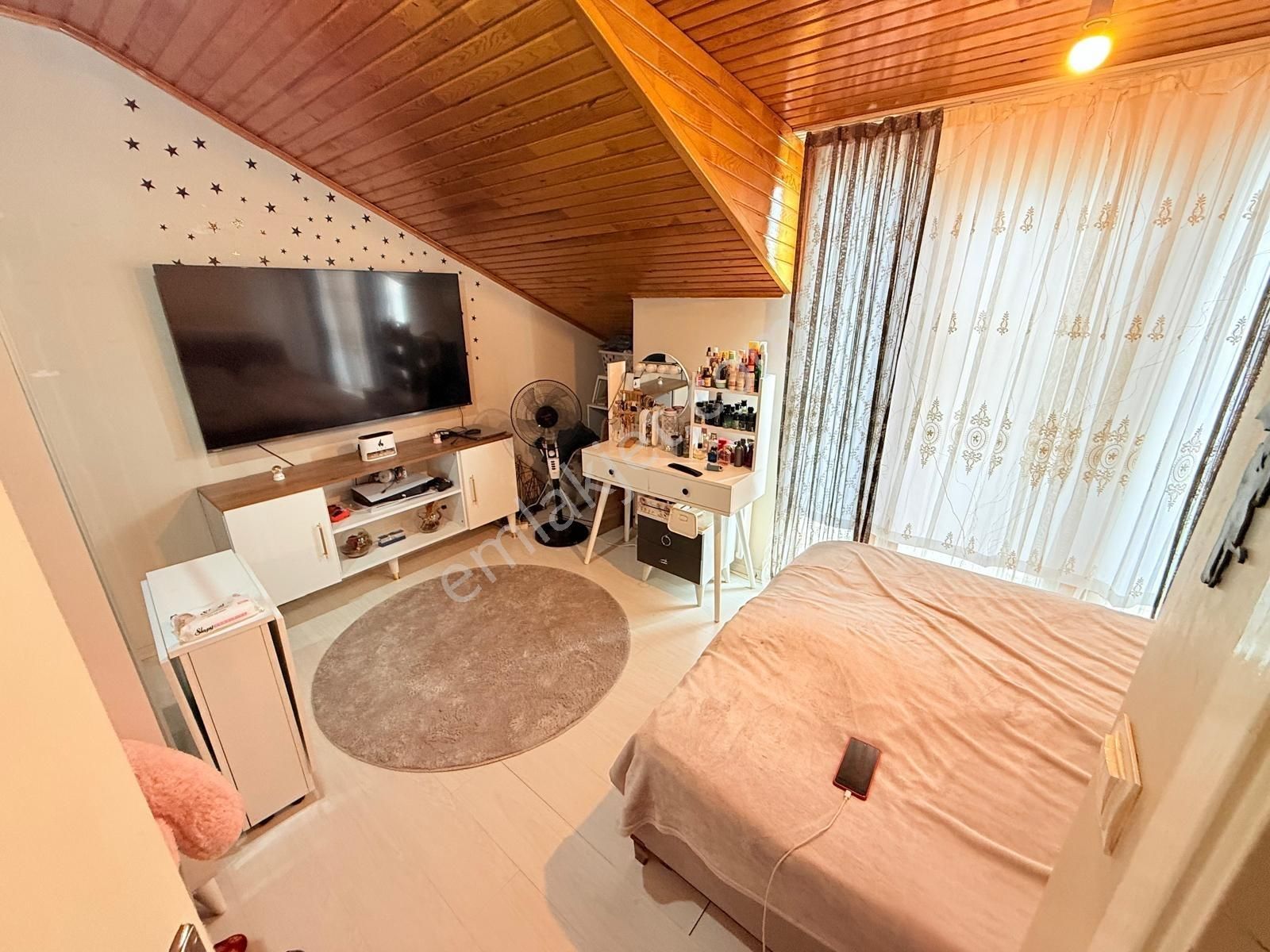 Pusula İnş.tan 50 Yıl Mah Cadeye Yakın 85m2 Catı Katı Daire - Görsel 10