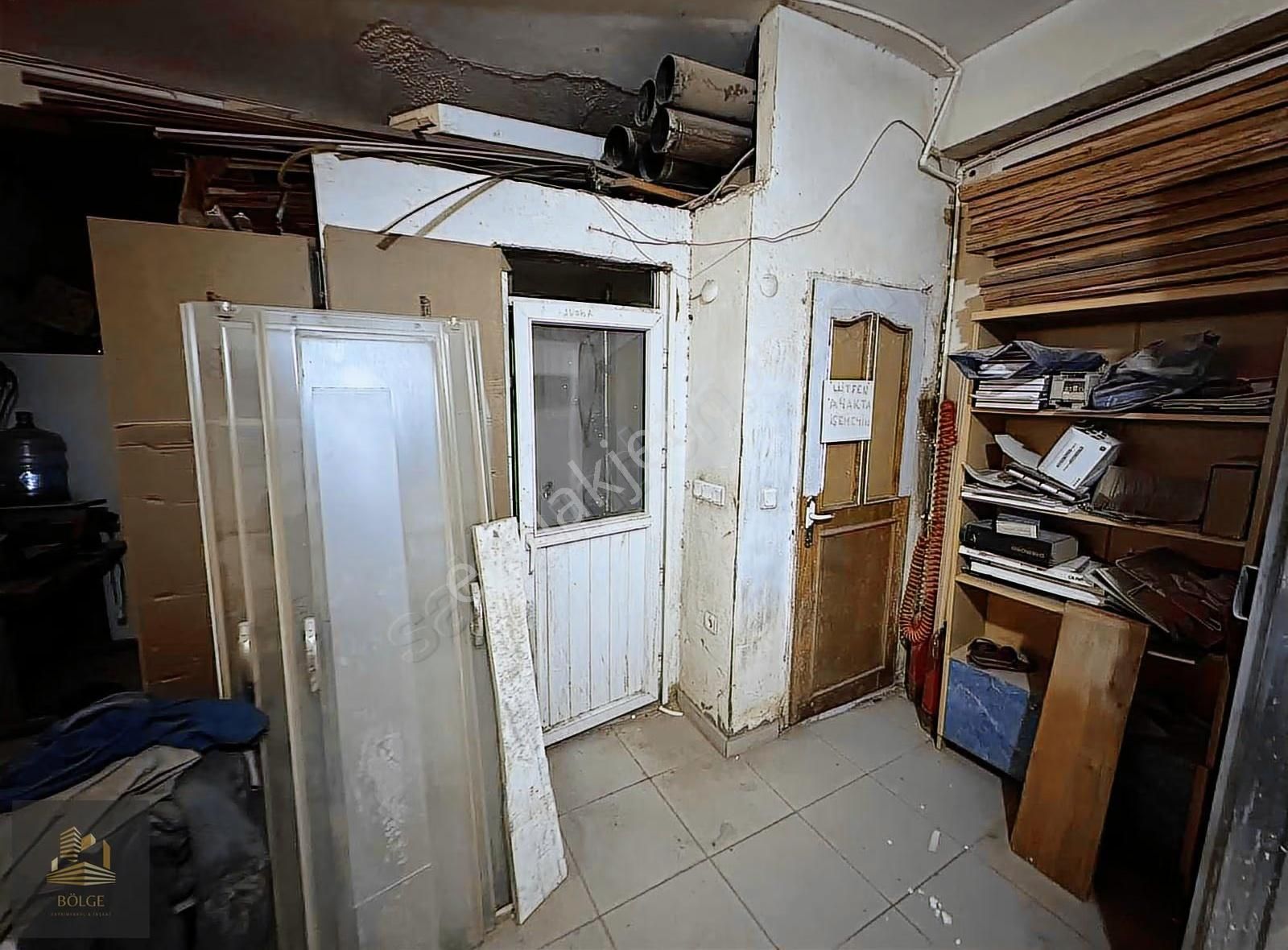 Bölge'den Alt Kaynarcada 165 M2 Krediye Uygun Yeni Binada Dükkan - Görsel 4